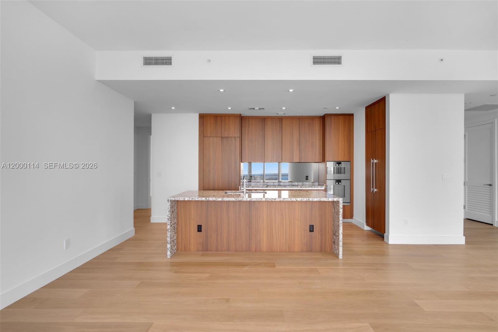 UNA RESIDENCES - Residential