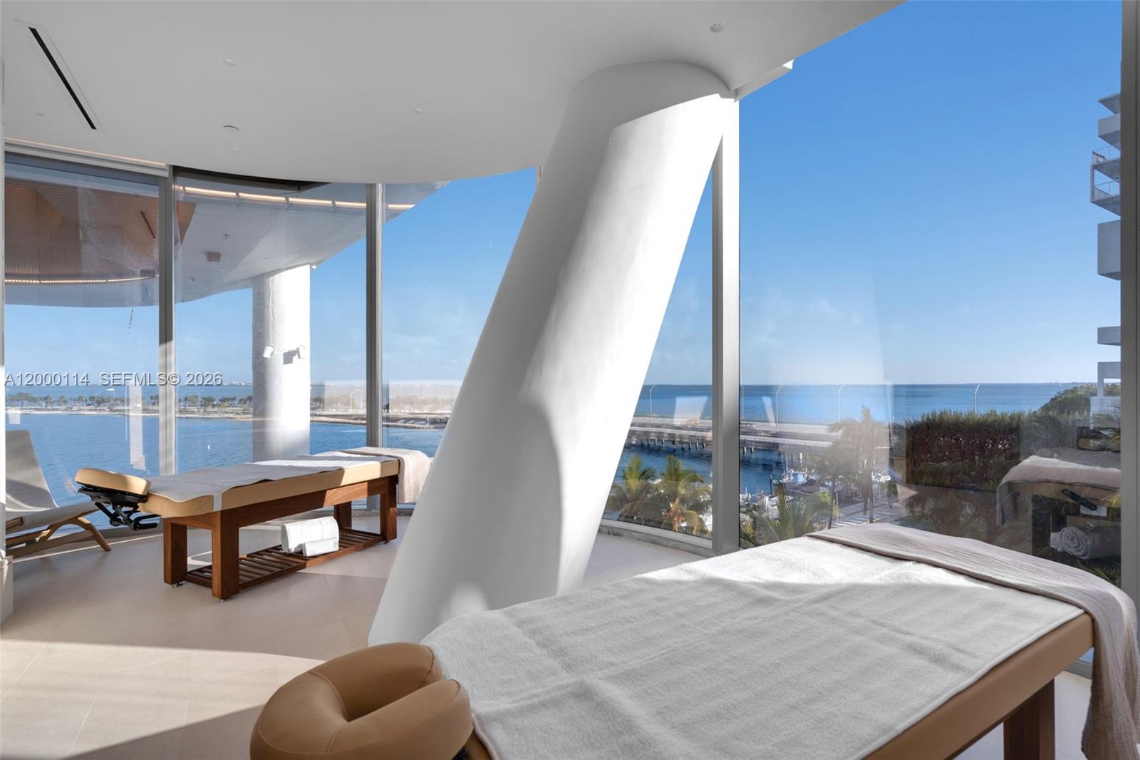 UNA RESIDENCES - Residential