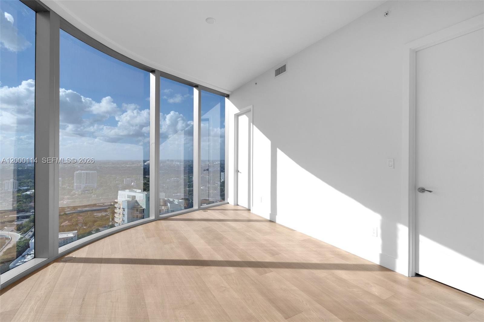 UNA RESIDENCES - Residential