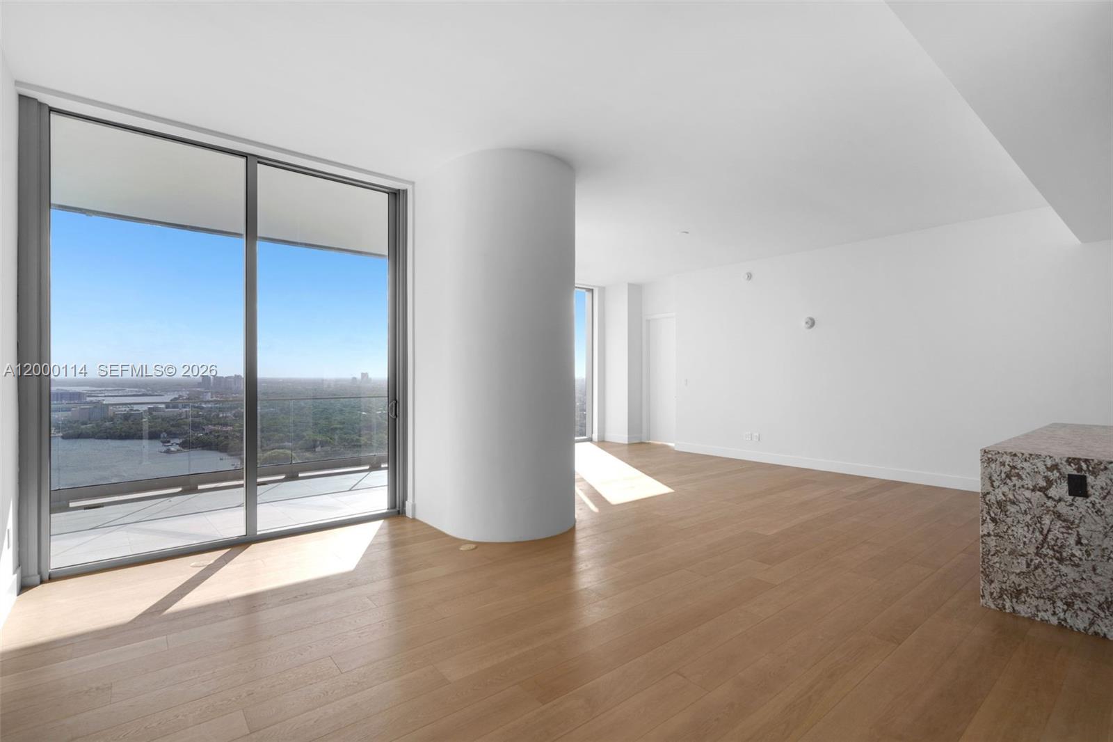 UNA RESIDENCES - Residential