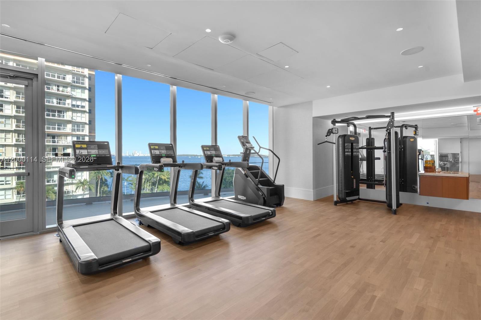 UNA RESIDENCES - Residential