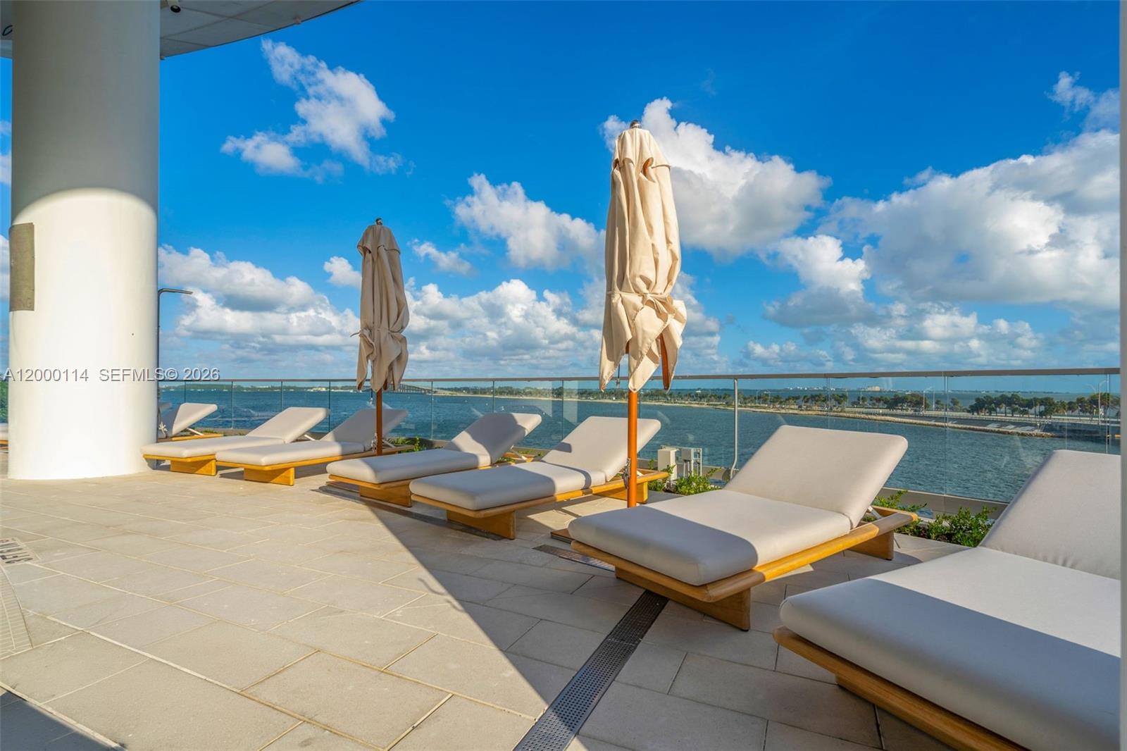 UNA RESIDENCES - Residential