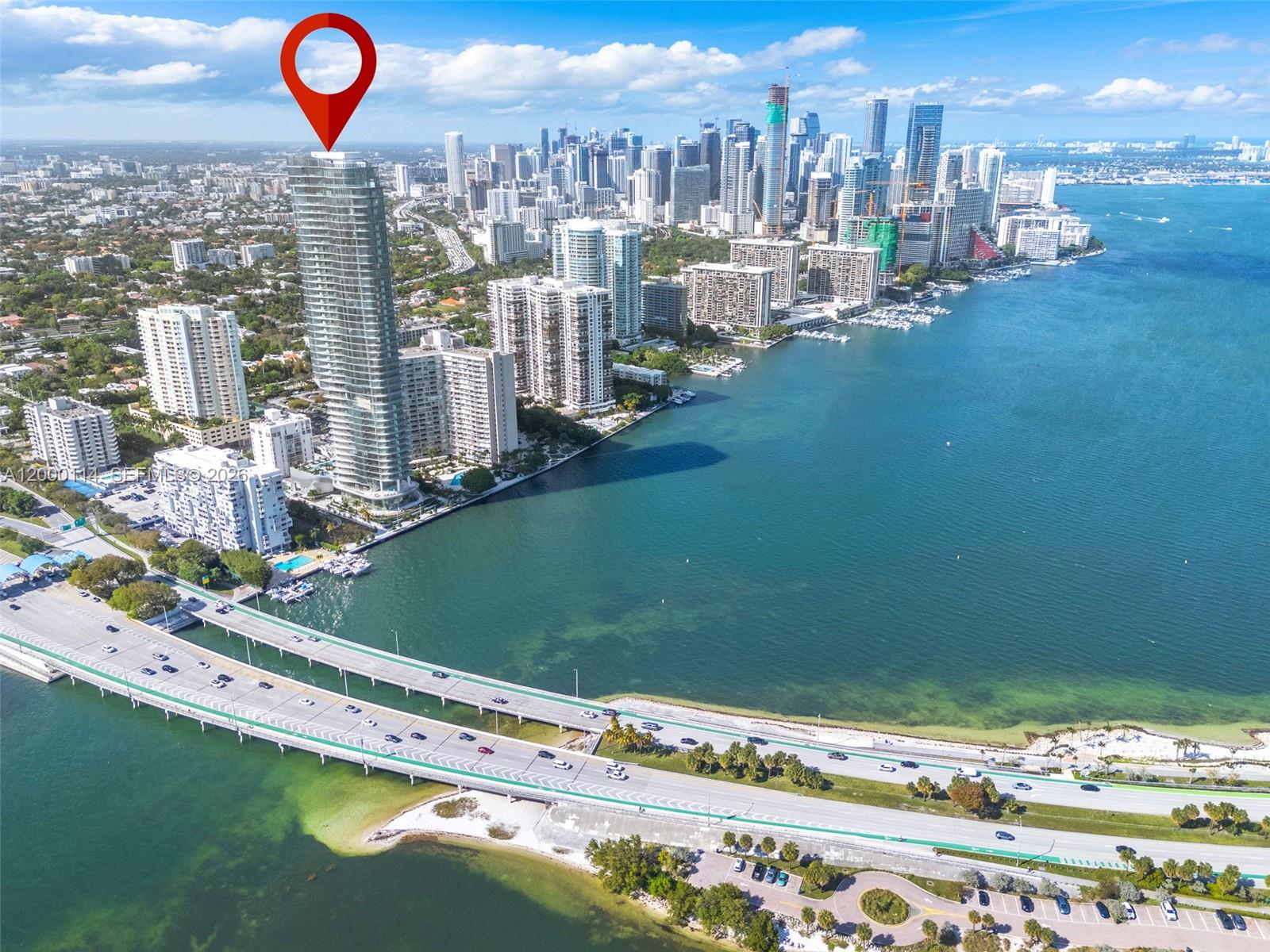 UNA RESIDENCES - Residential