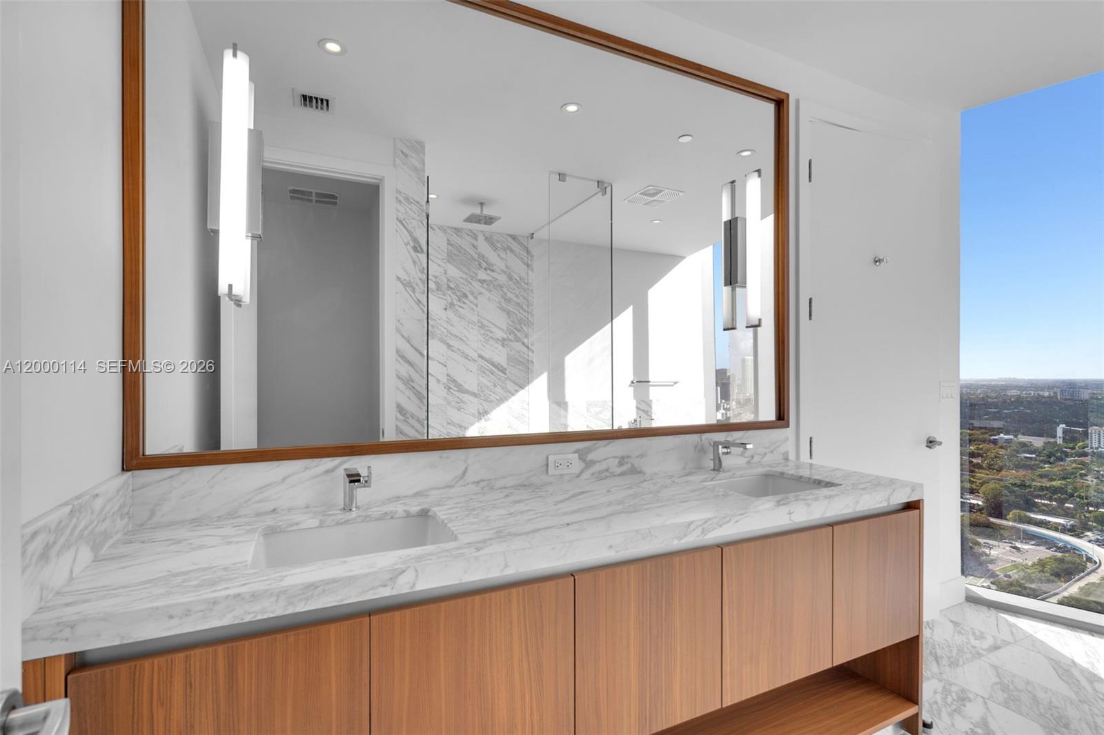 UNA RESIDENCES - Residential