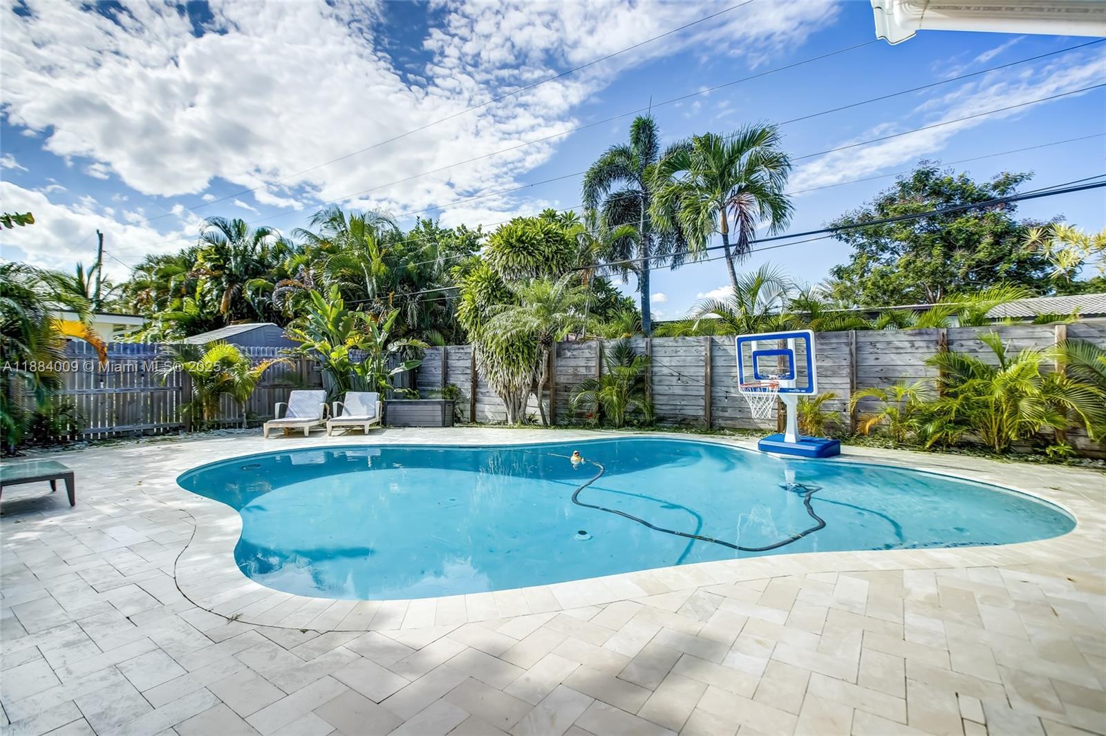 CORAL RIDGE SOUTH ADD - Residential Lease