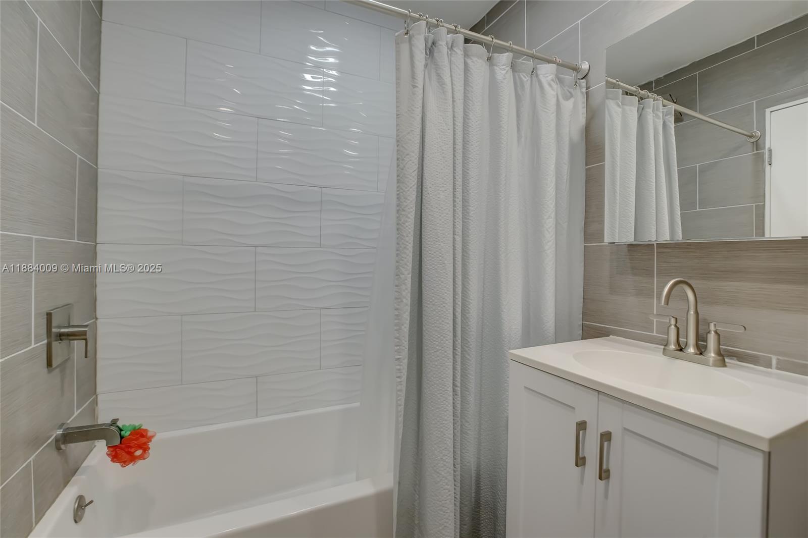 CORAL RIDGE SOUTH ADD - Residential Lease