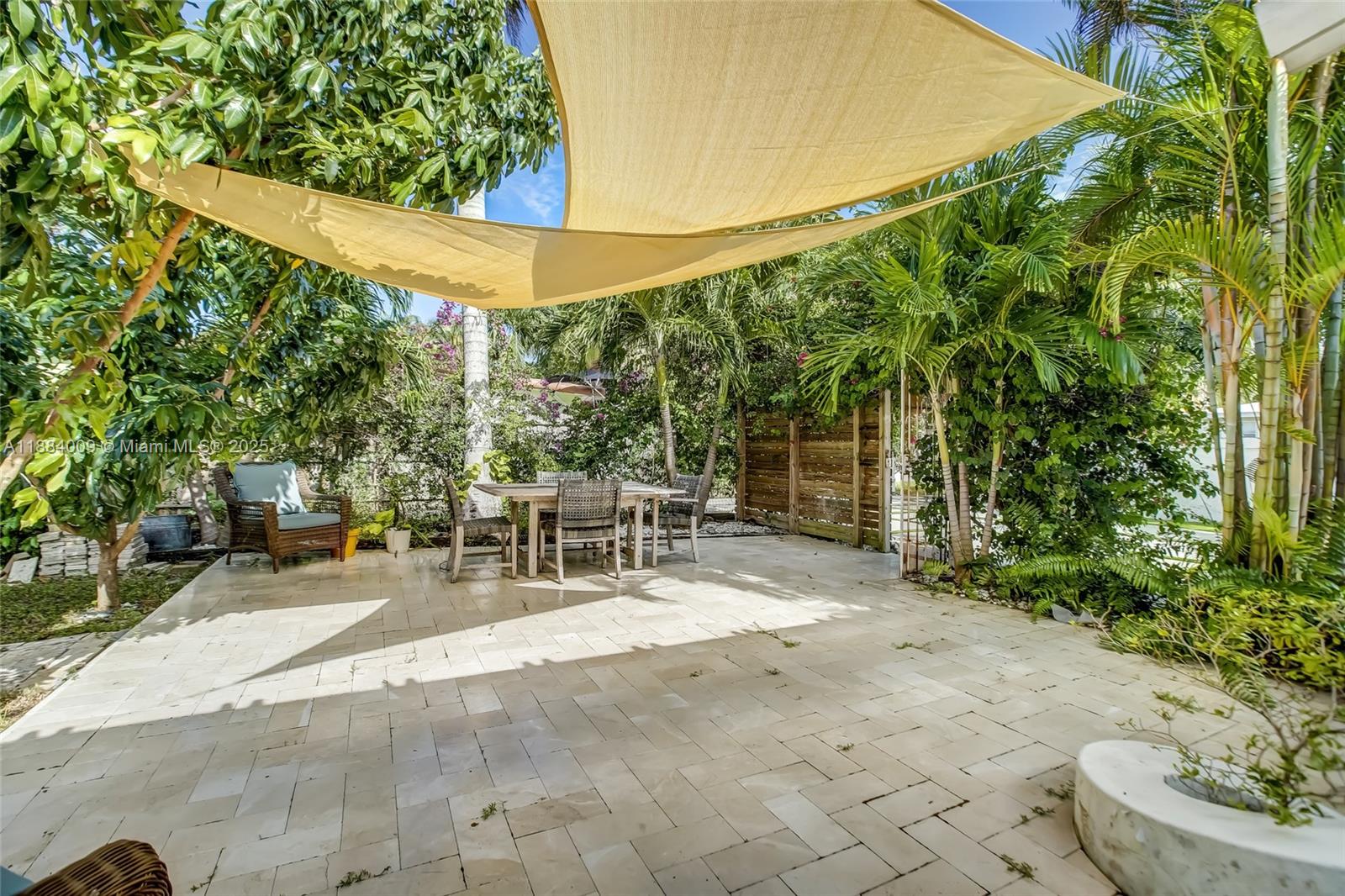 CORAL RIDGE SOUTH ADD - Residential Lease