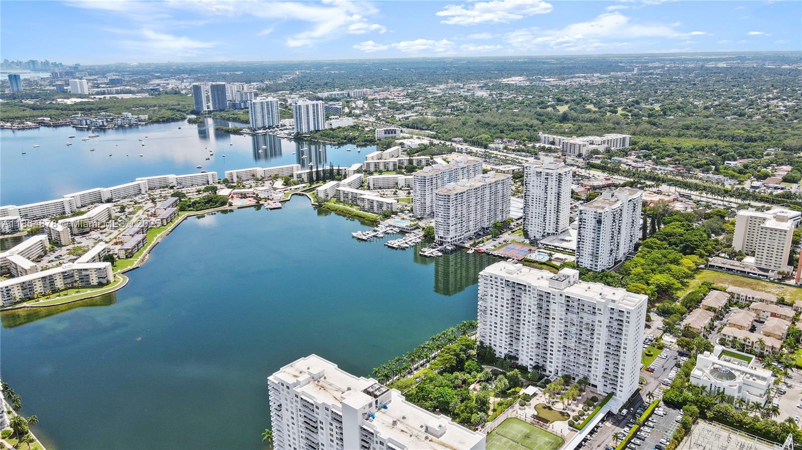 ADMIRALS PORT CONDO WEST - Residential