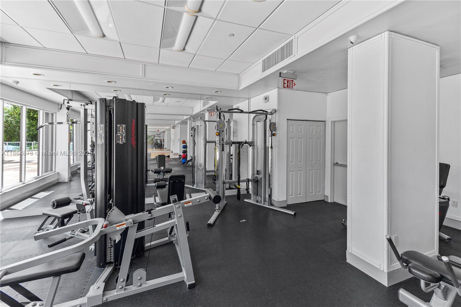 ADMIRALS PORT CONDO WEST - Residential