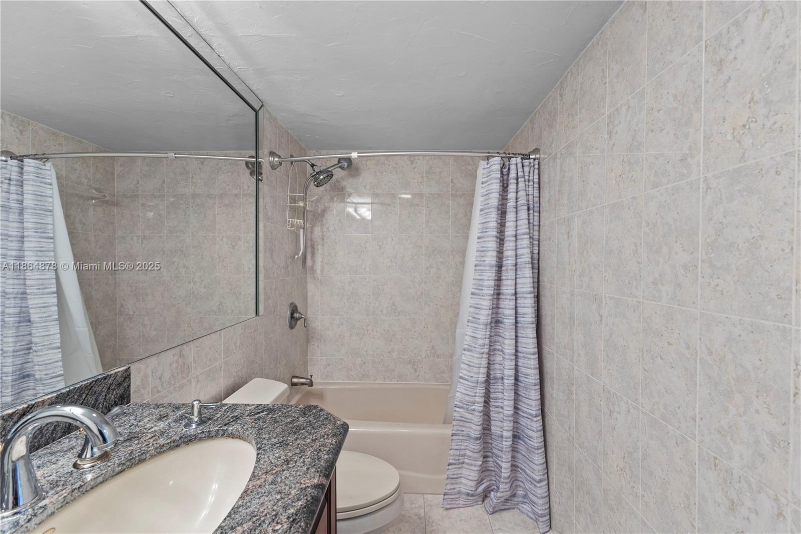 ADMIRALS PORT CONDO WEST - Residential