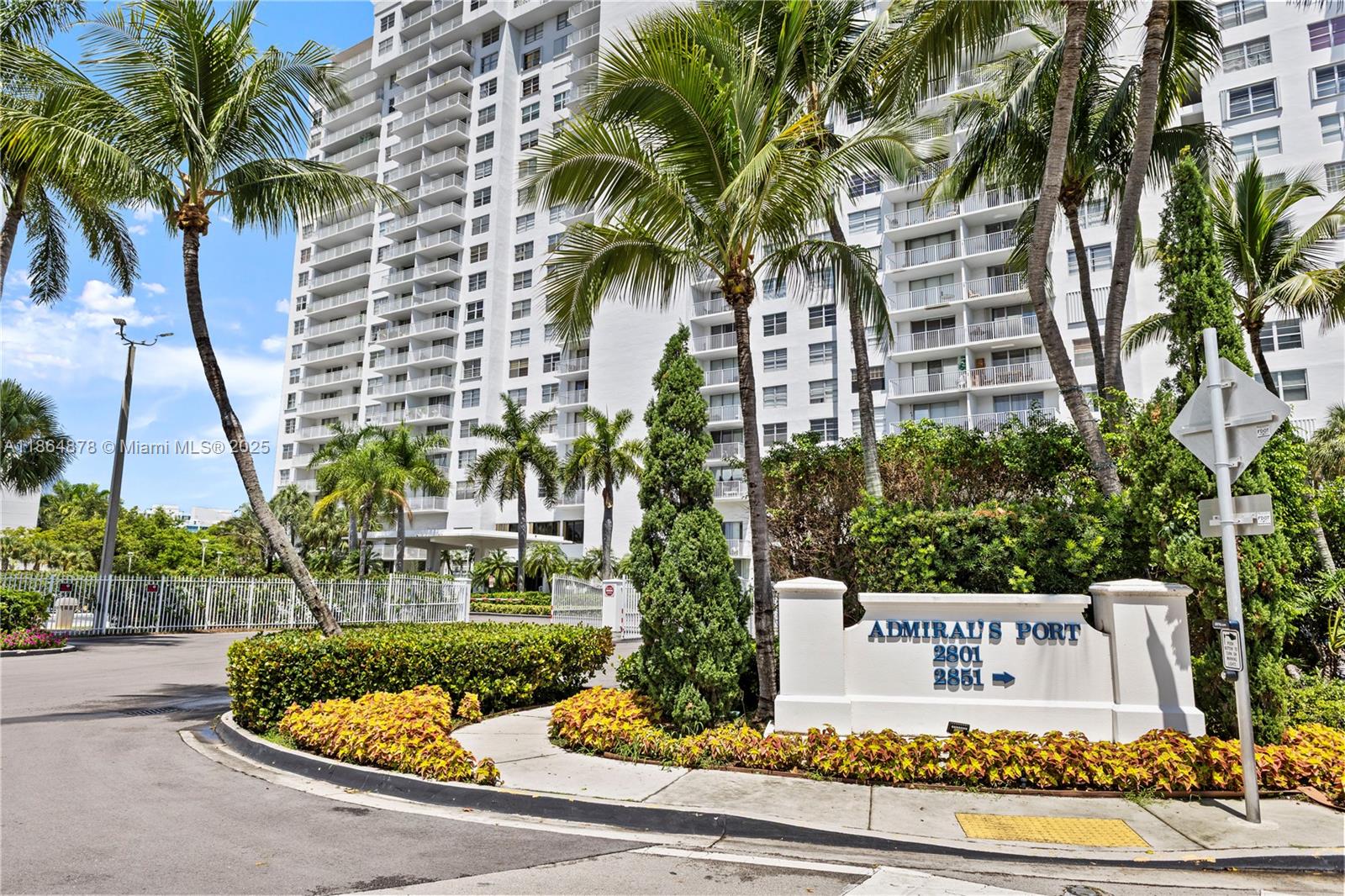 ADMIRALS PORT CONDO WEST - Residential