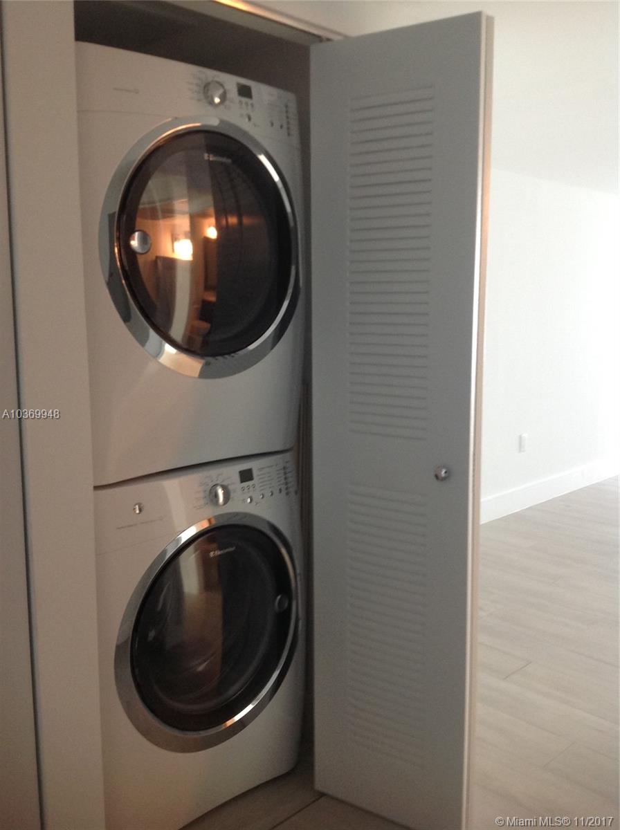 PELORO CONDO - Residential Lease