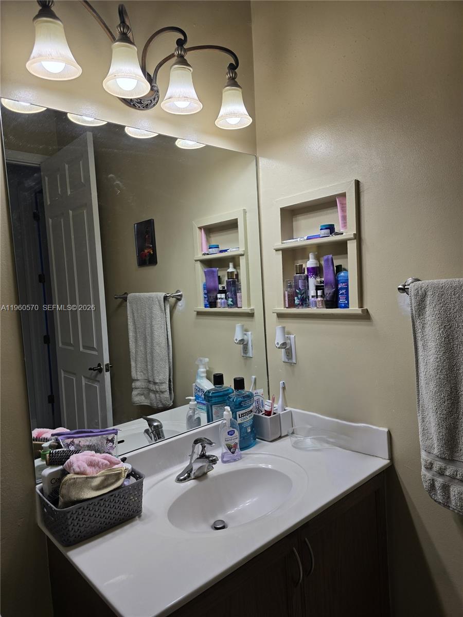 CANTERBURY AT QUANTUM VIL - Residential