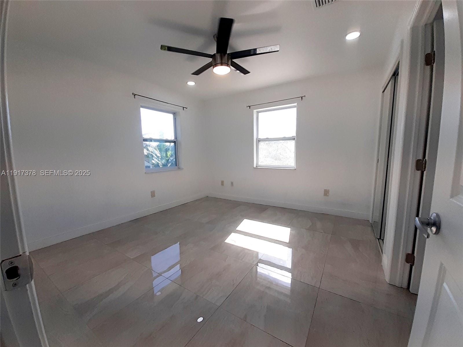 FLA FRUIT LANDS CO - Residential Lease