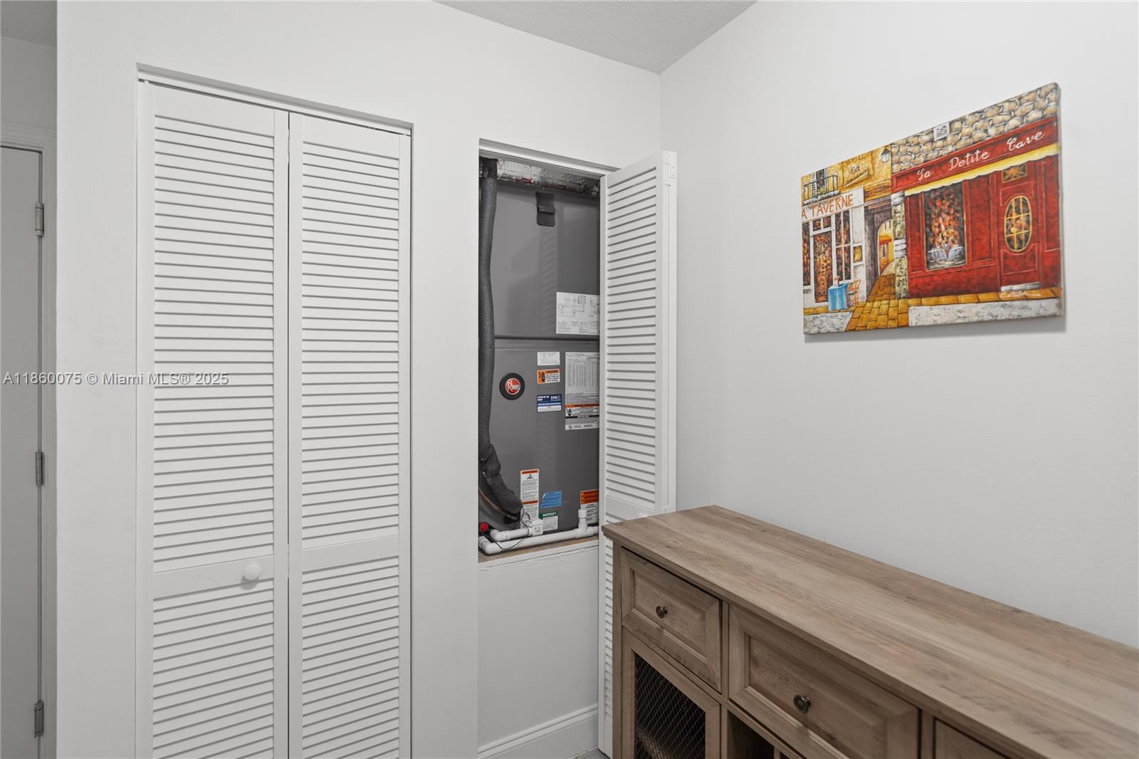 SPRINGTREE WEST - Residential