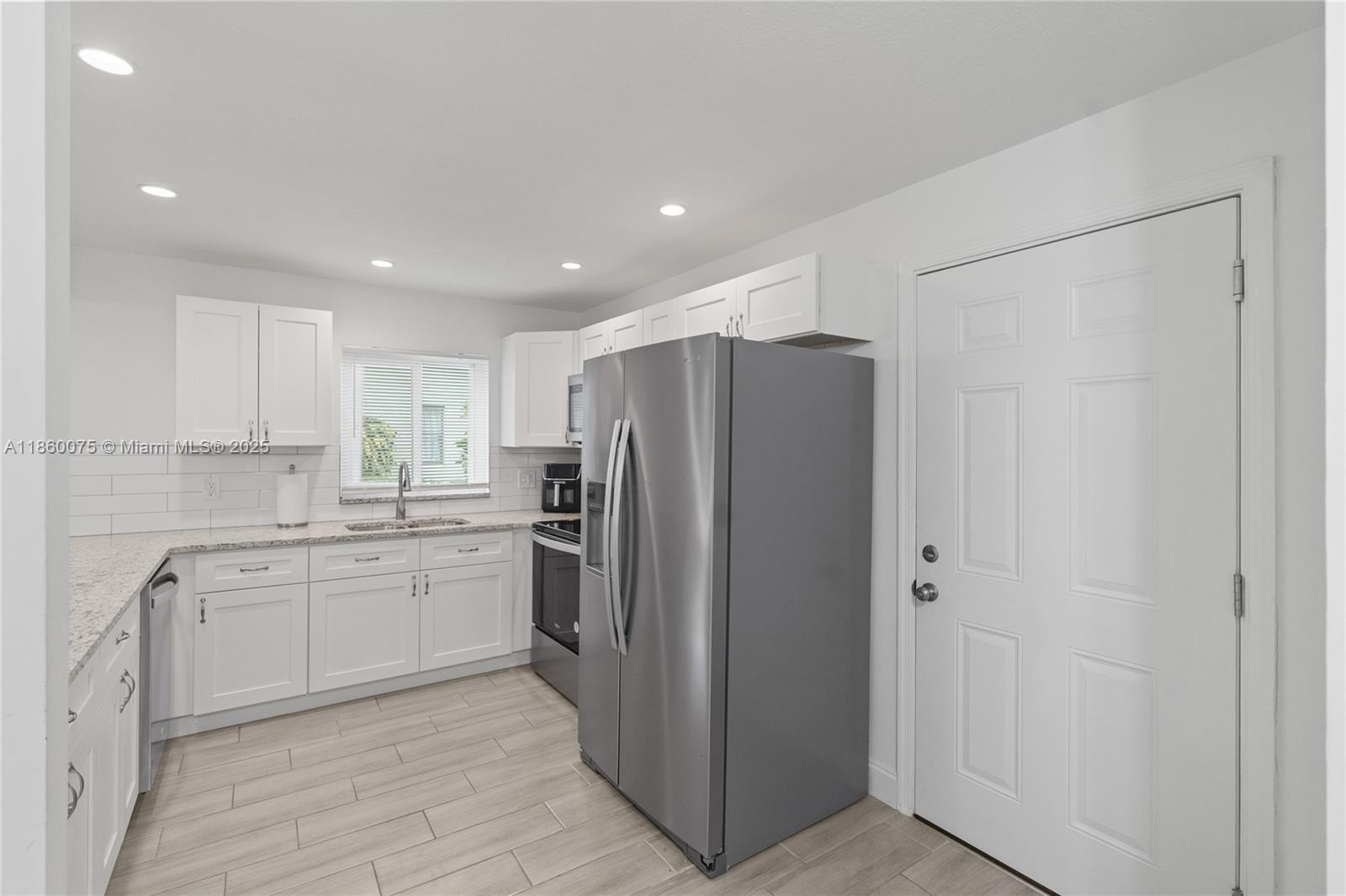 SPRINGTREE WEST - Residential