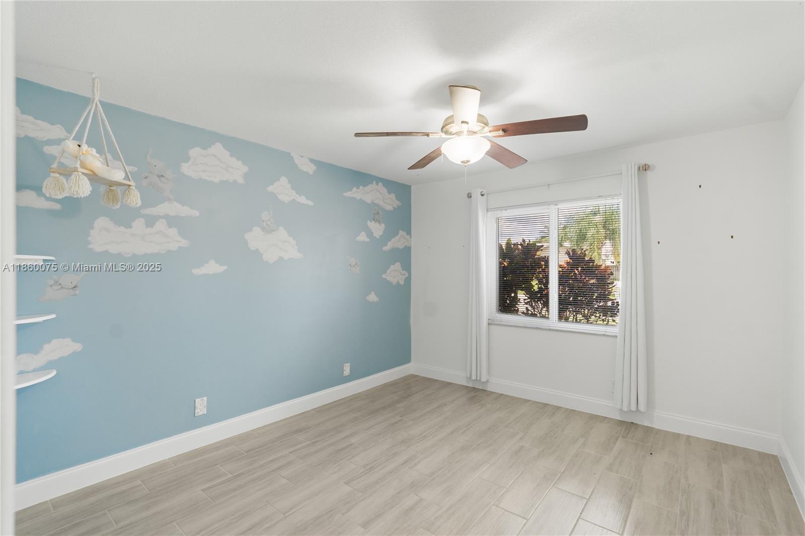 SPRINGTREE WEST - Residential