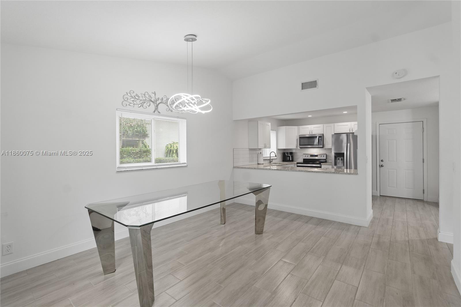 SPRINGTREE WEST - Residential