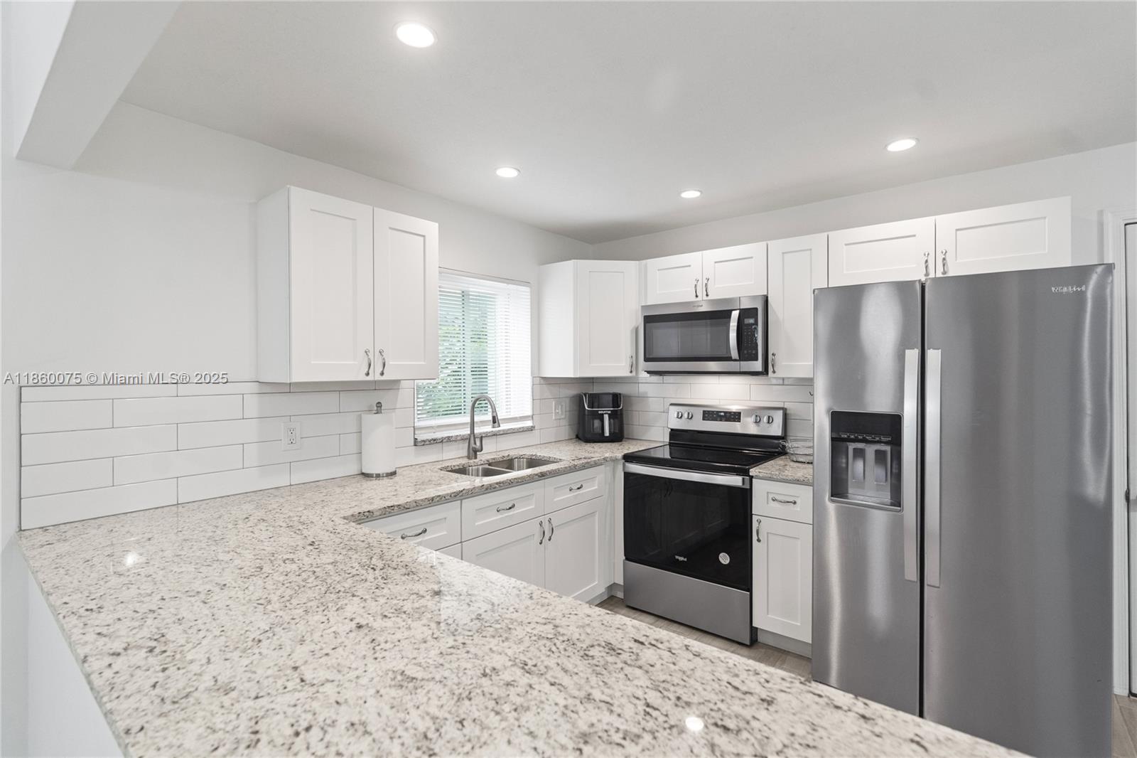 SPRINGTREE WEST - Residential