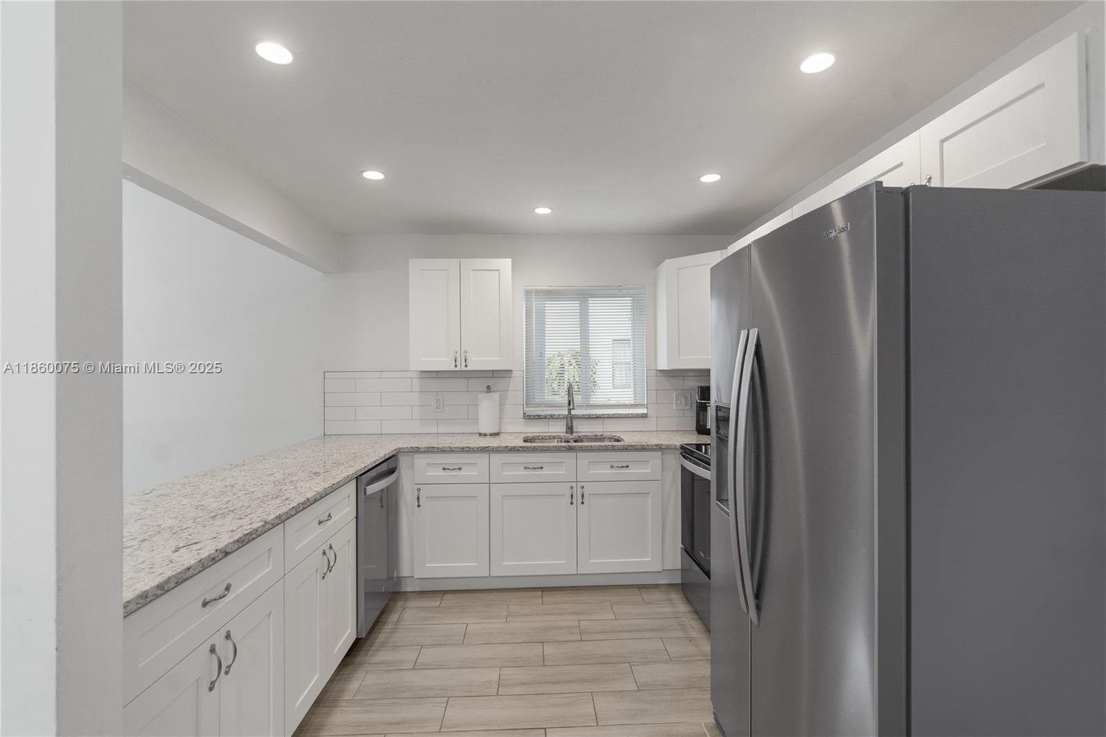 SPRINGTREE WEST - Residential