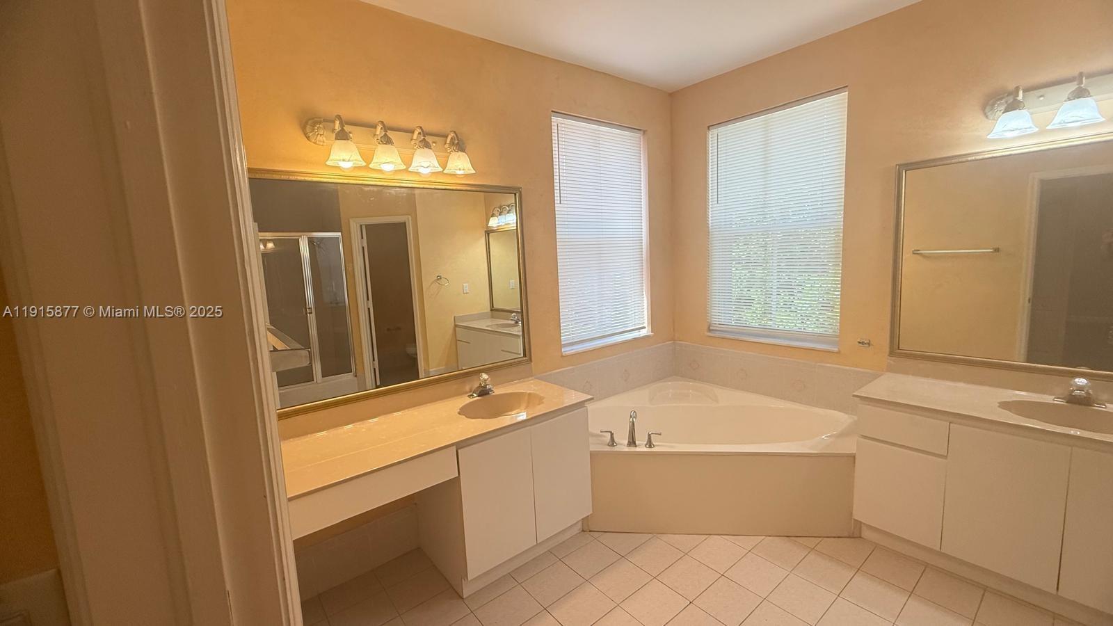 NAUTICA PLAT - Residential Lease