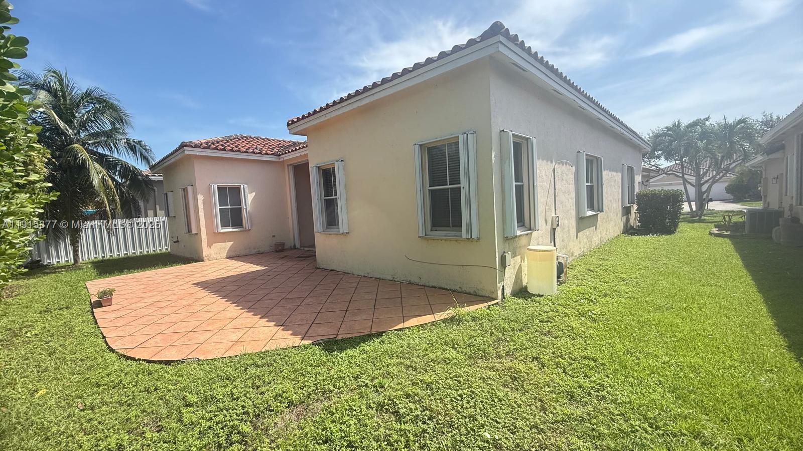 NAUTICA PLAT - Residential Lease