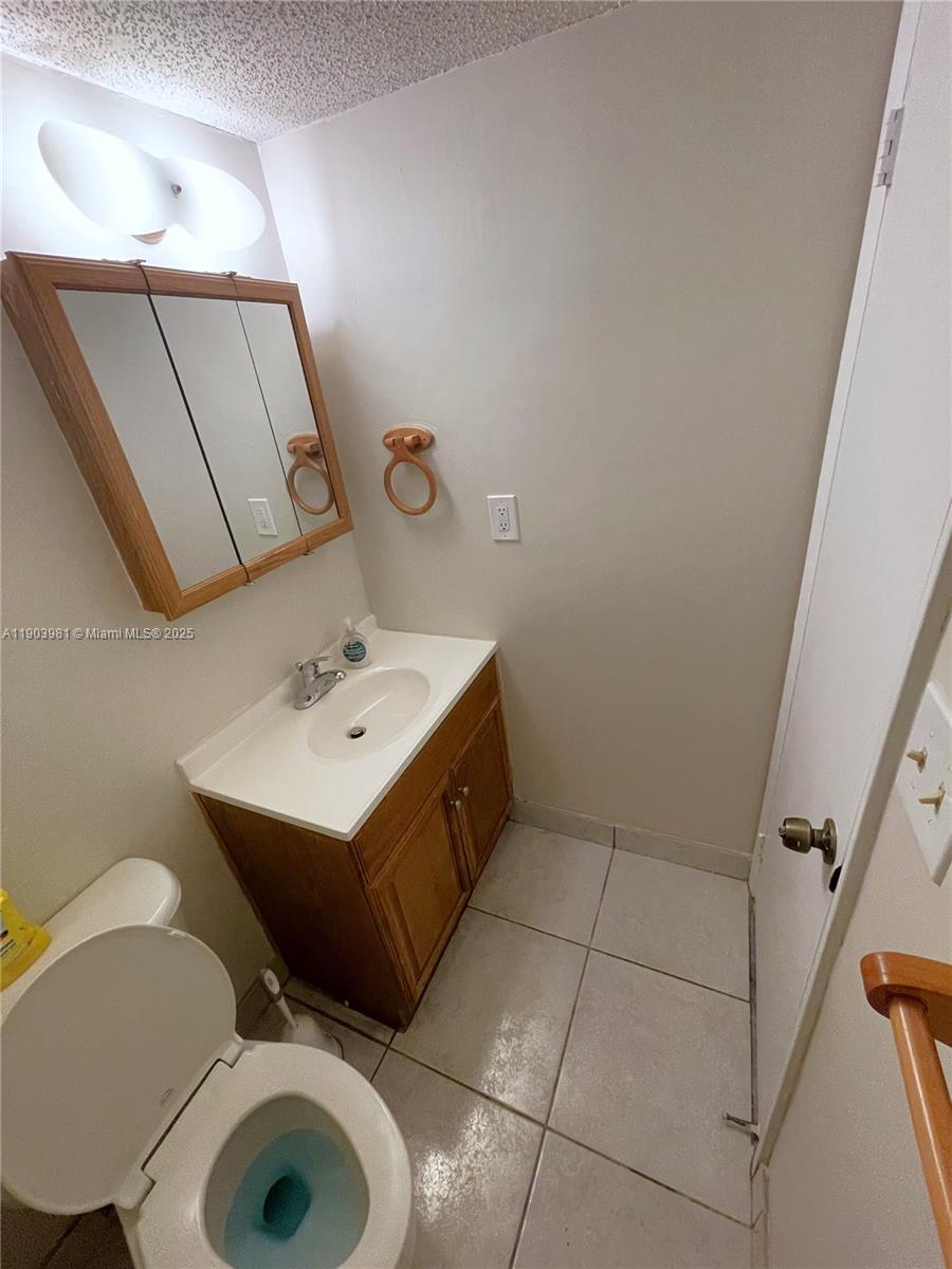 POLYNESIAN GARDENS CONDOM - Residential Lease