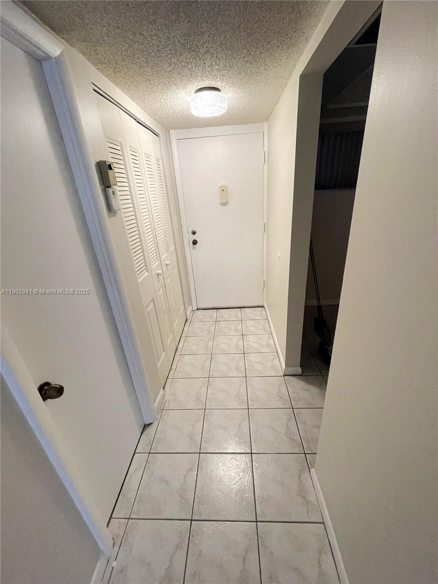 POLYNESIAN GARDENS CONDOM - Residential Lease