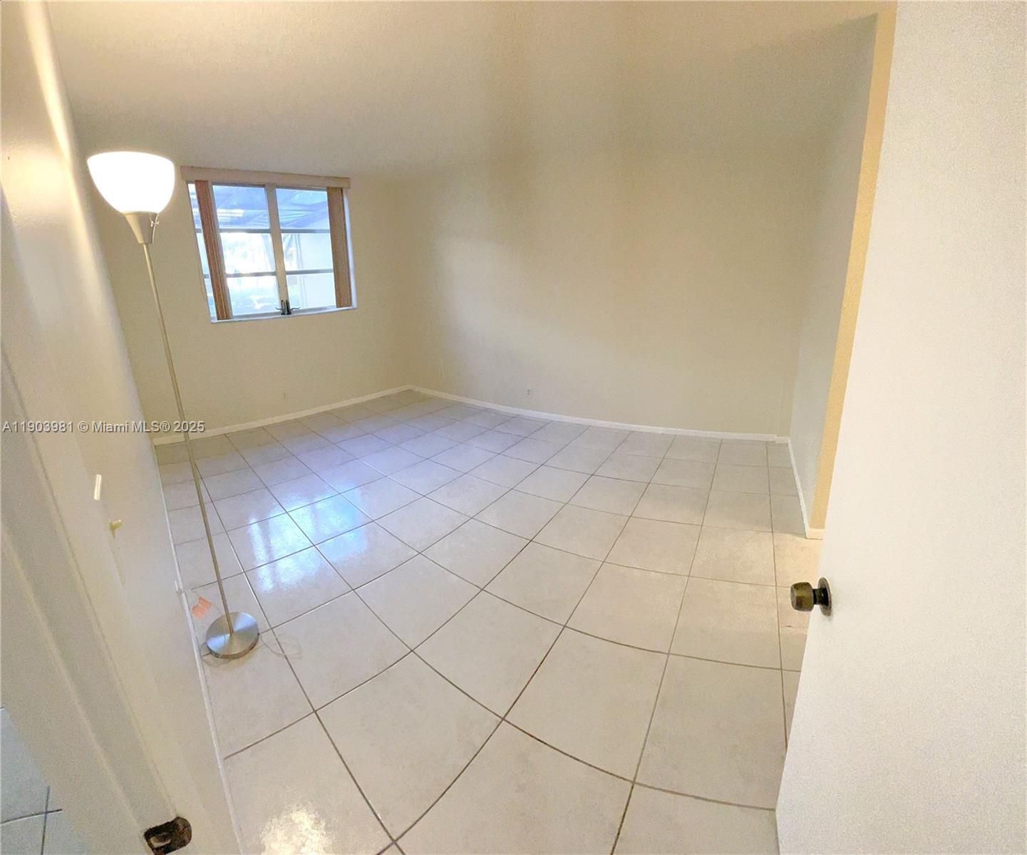 POLYNESIAN GARDENS CONDOM - Residential Lease