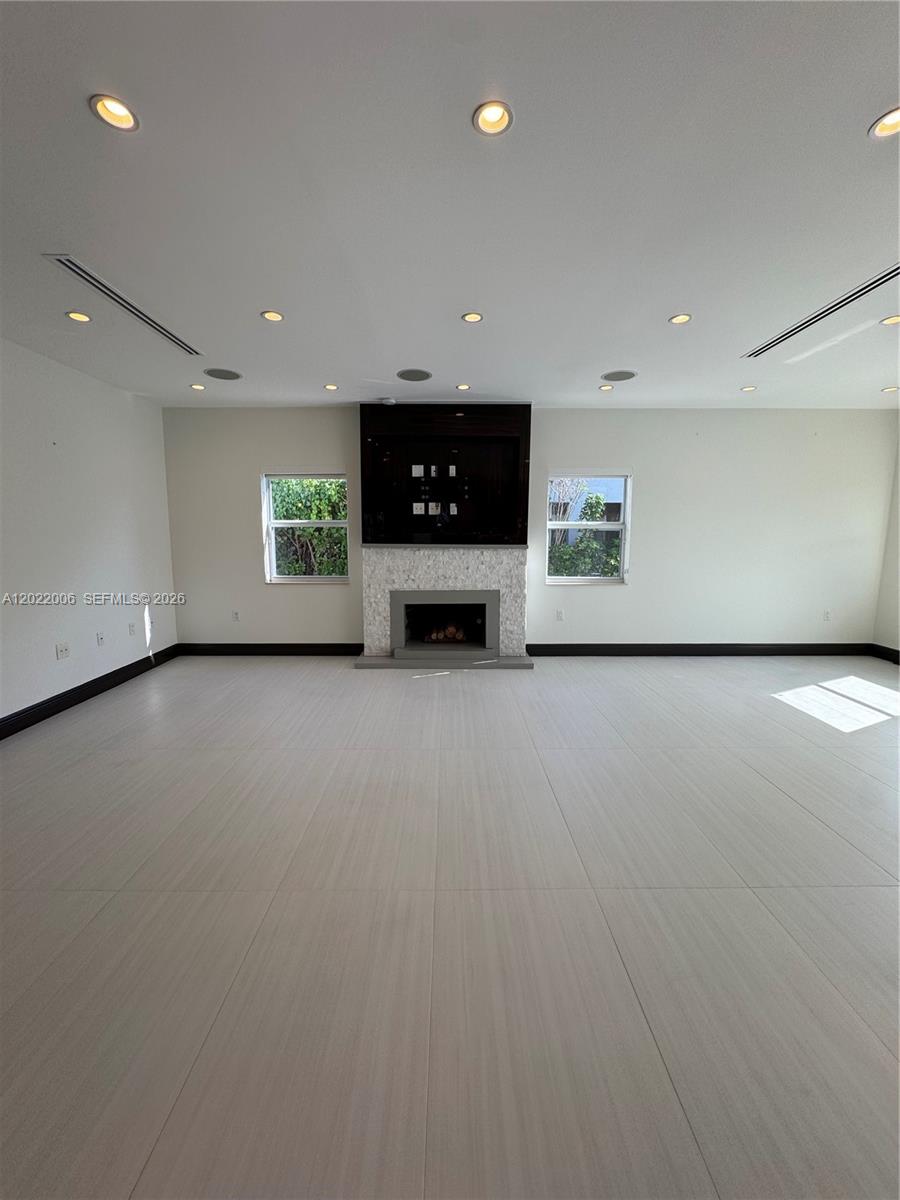 2209 RED RD