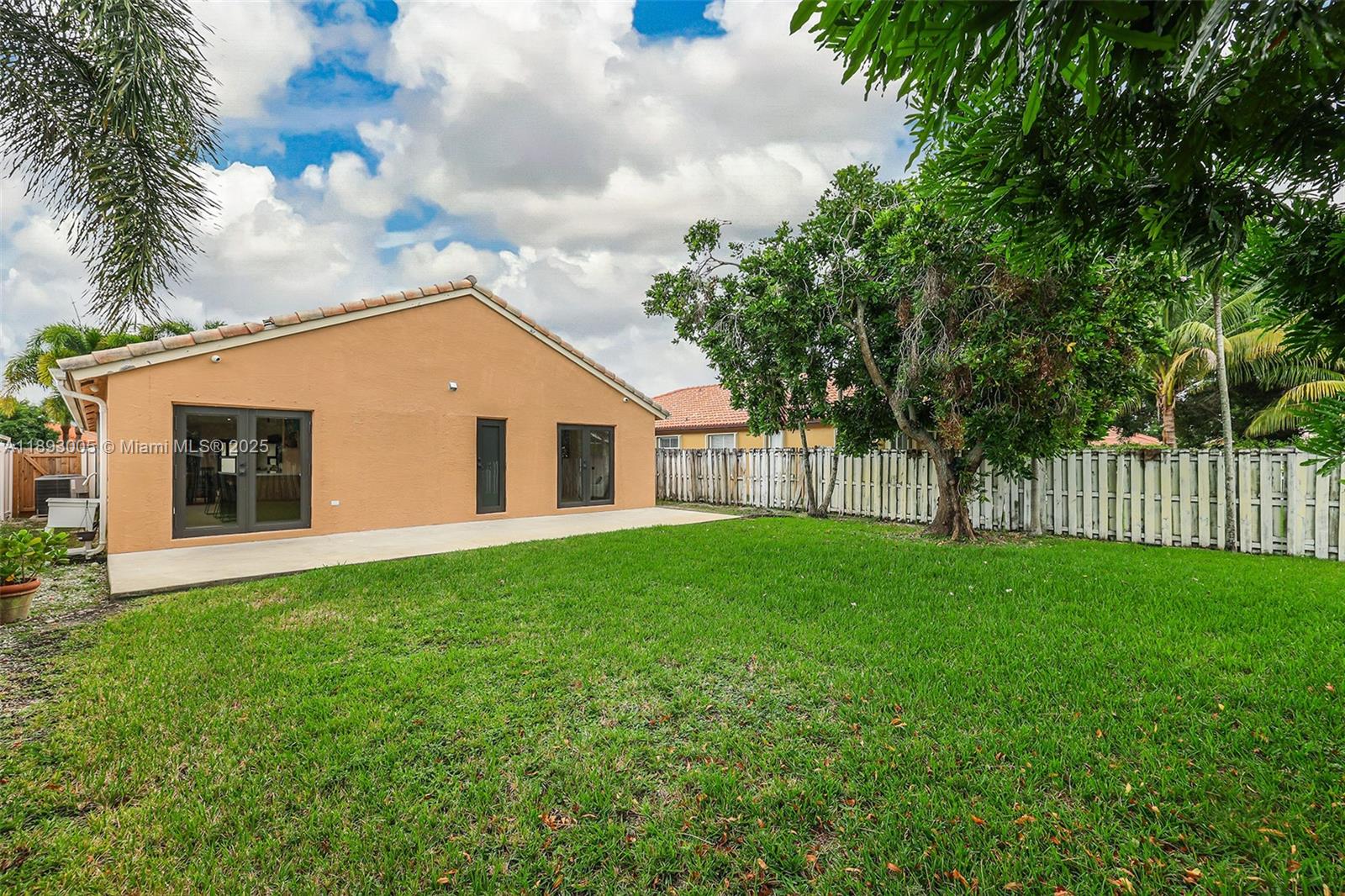 CHAPEL TRAIL II - Residential