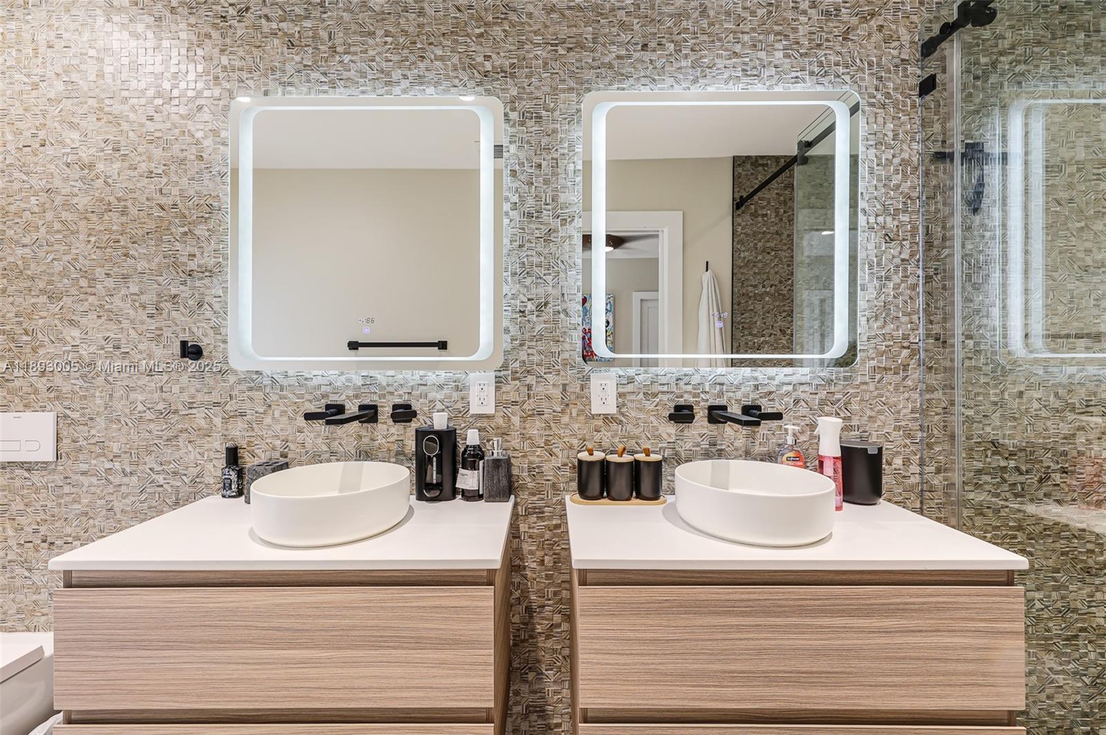 CHAPEL TRAIL II - Residential