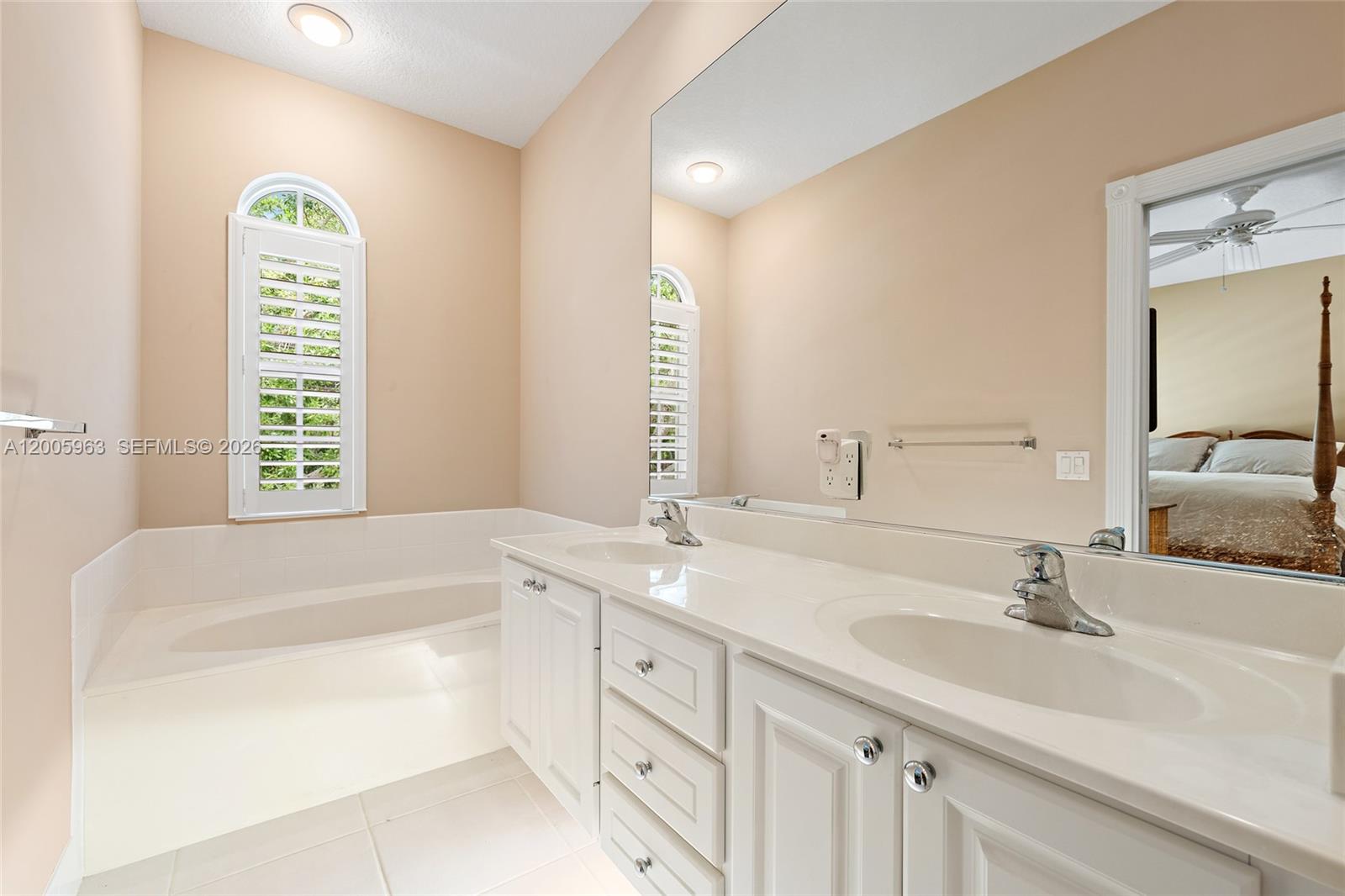 CAMBRIDGE AT ABACOA - Residential