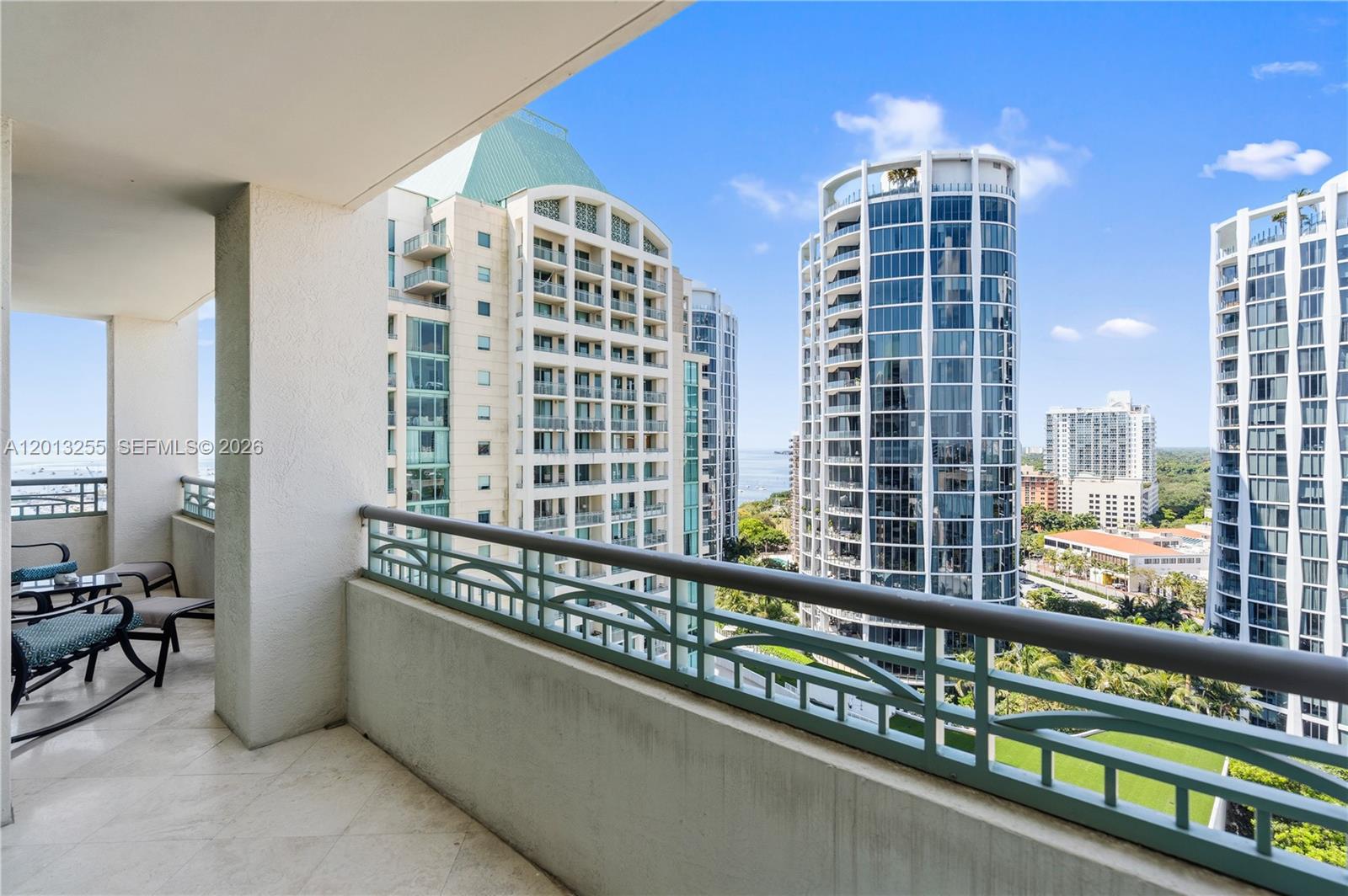 3350 SW 27 AV 1603