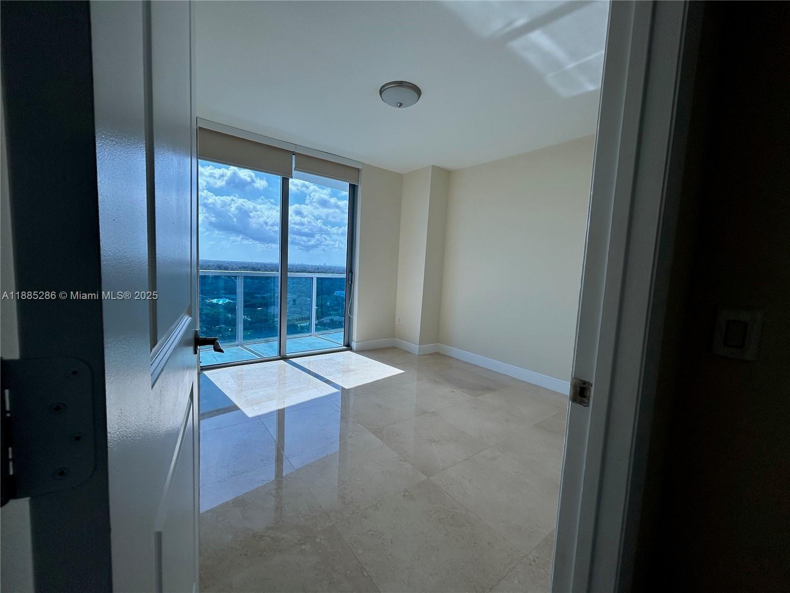 TAO SAWGRASS CONDOMINIUM - Residential Lease