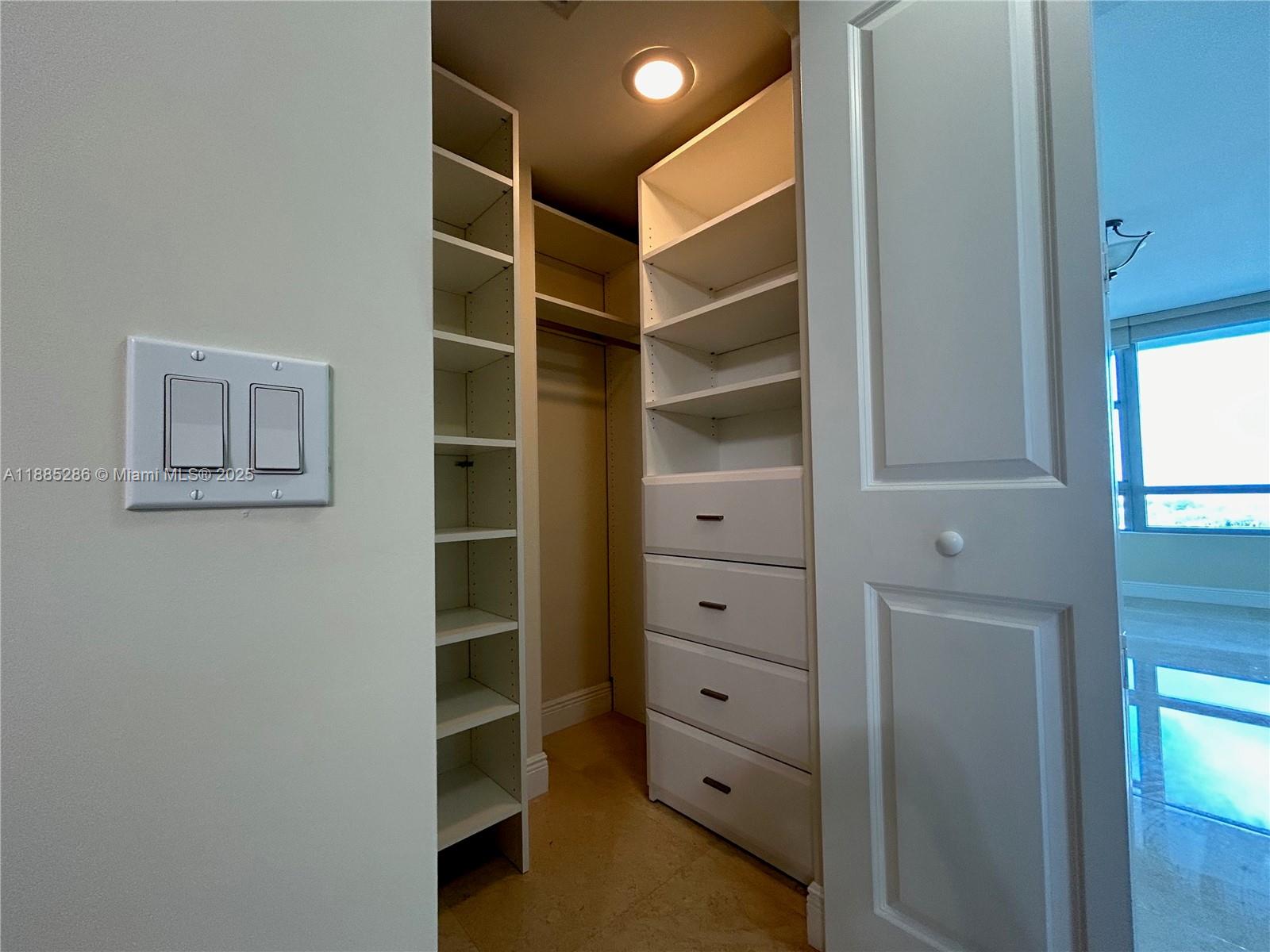 TAO SAWGRASS CONDOMINIUM - Residential Lease