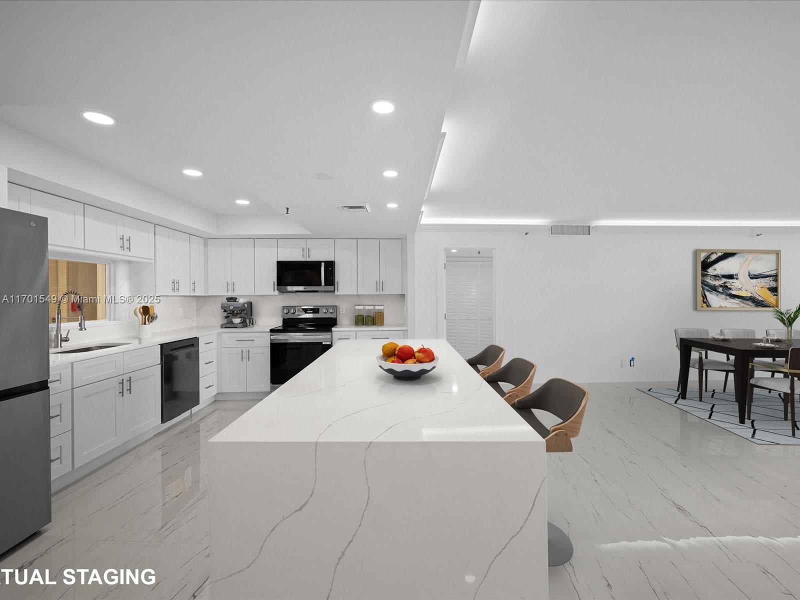 ENVOY CONDO - Residential