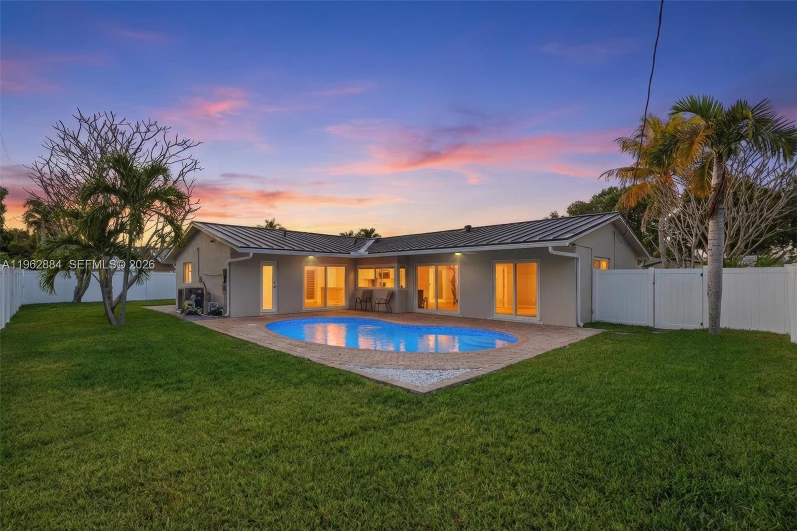 COLONIAL RIDGE - Residential