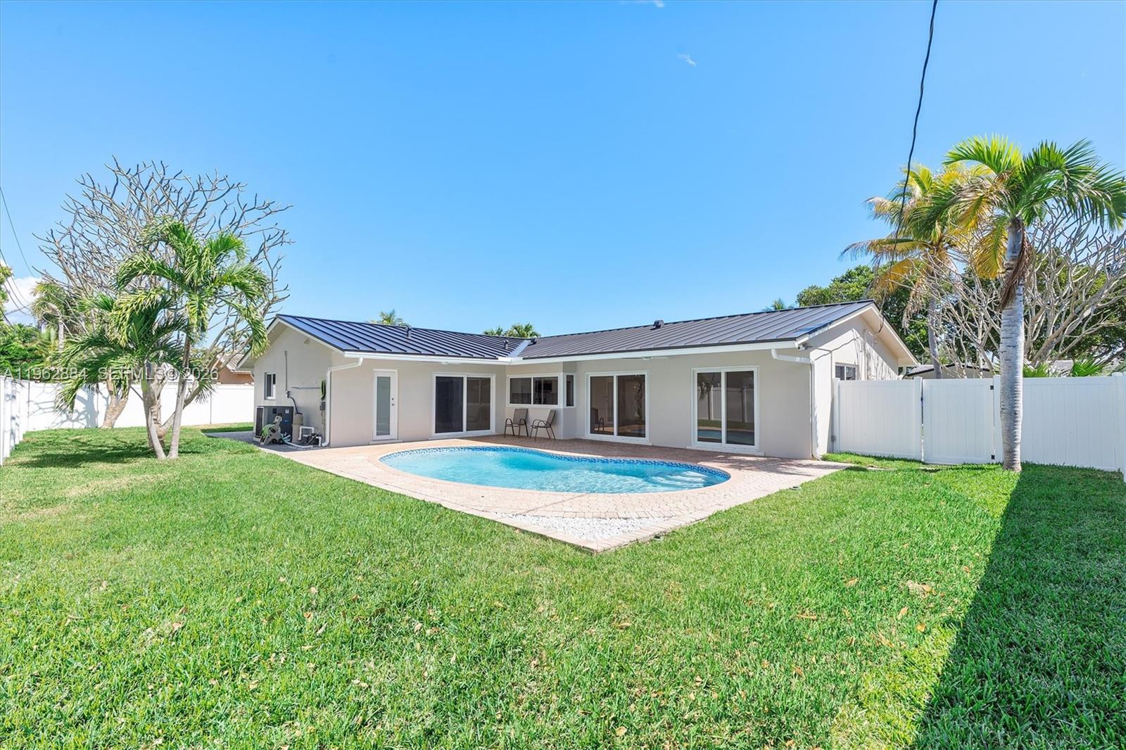 COLONIAL RIDGE - Residential