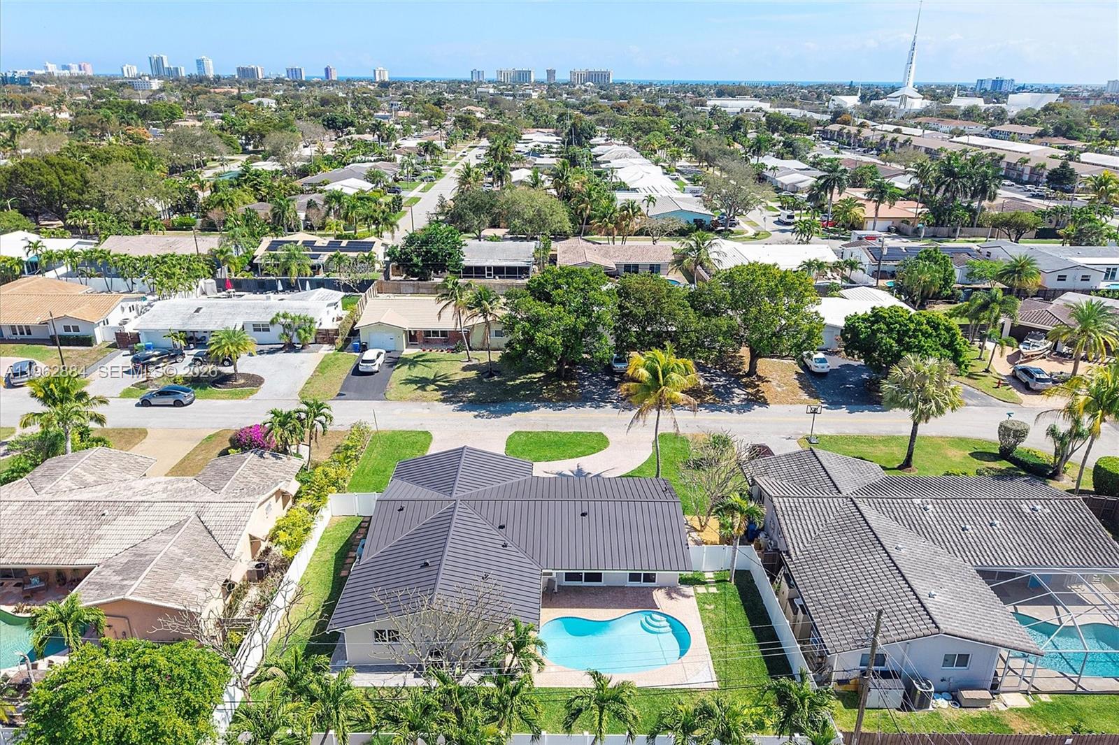 COLONIAL RIDGE - Residential