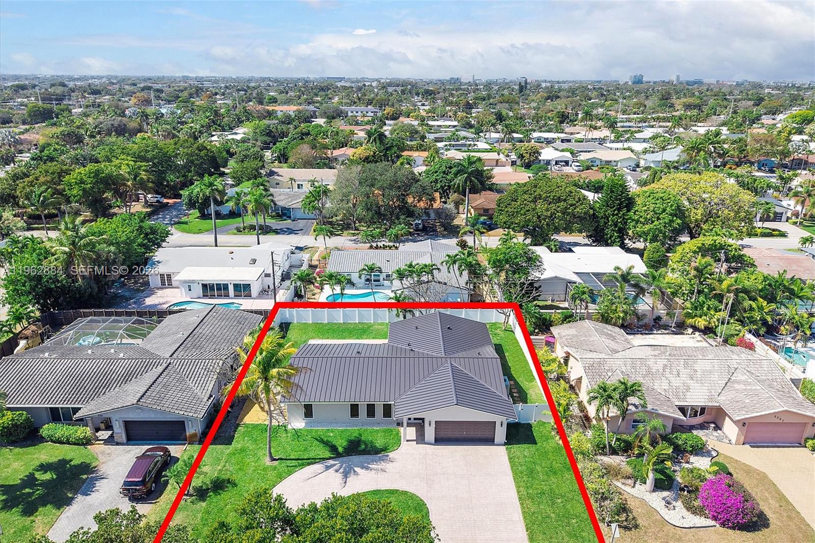 COLONIAL RIDGE - Residential