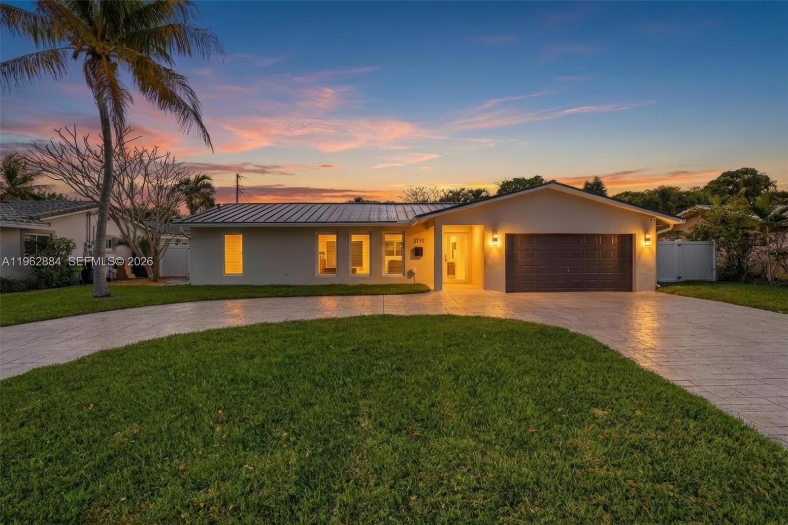 COLONIAL RIDGE - Residential