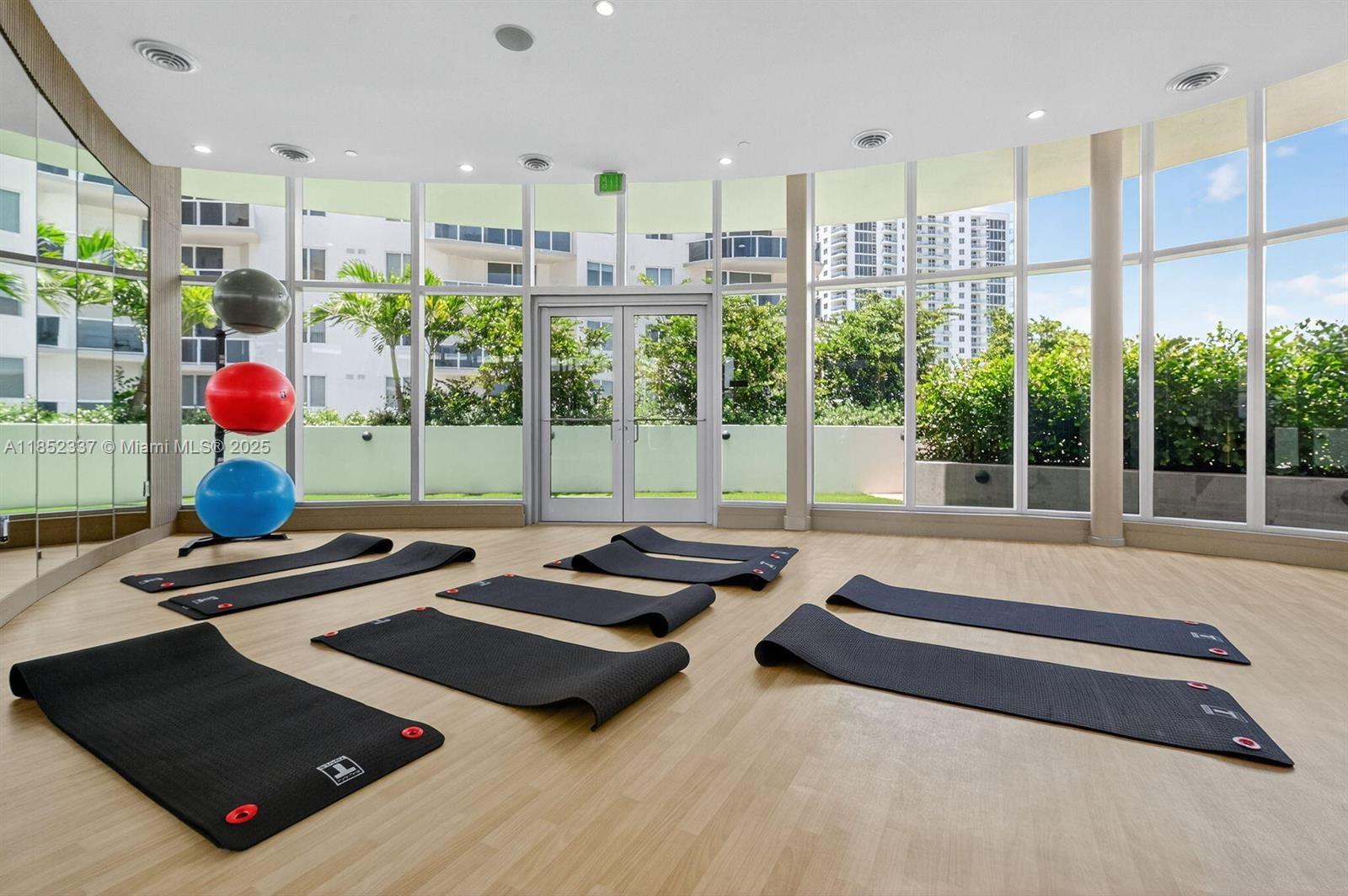 ARIA RESERVE - Residential