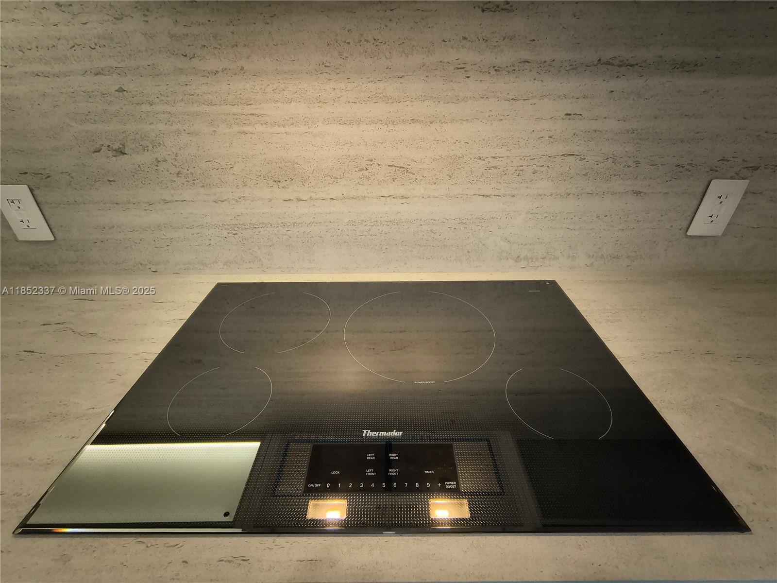 ARIA RESERVE - Residential