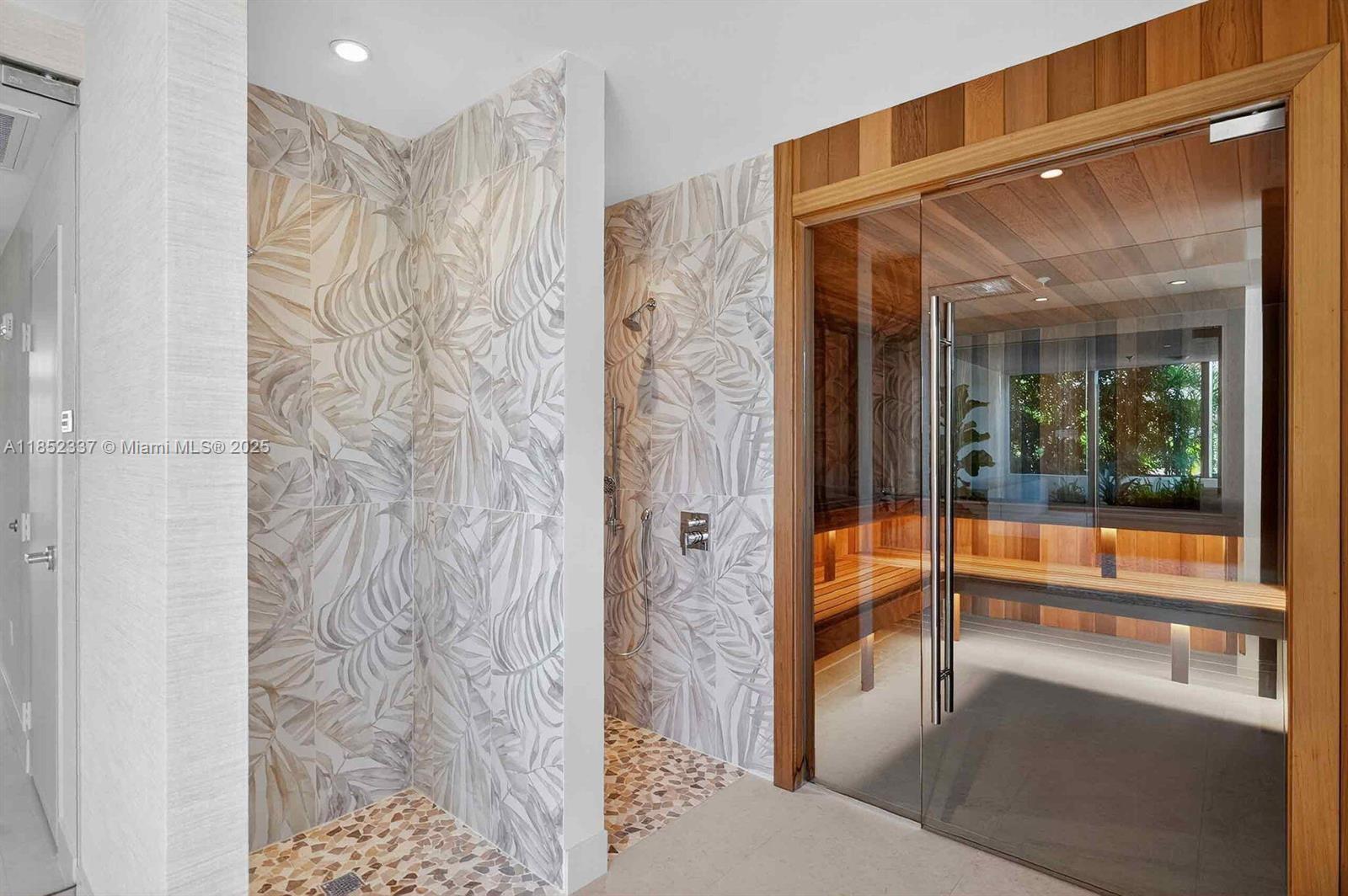 ARIA RESERVE - Residential