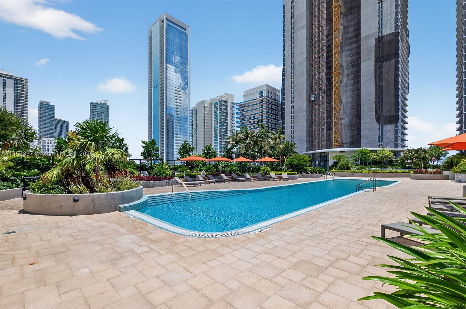 ARIA RESERVE - Residential