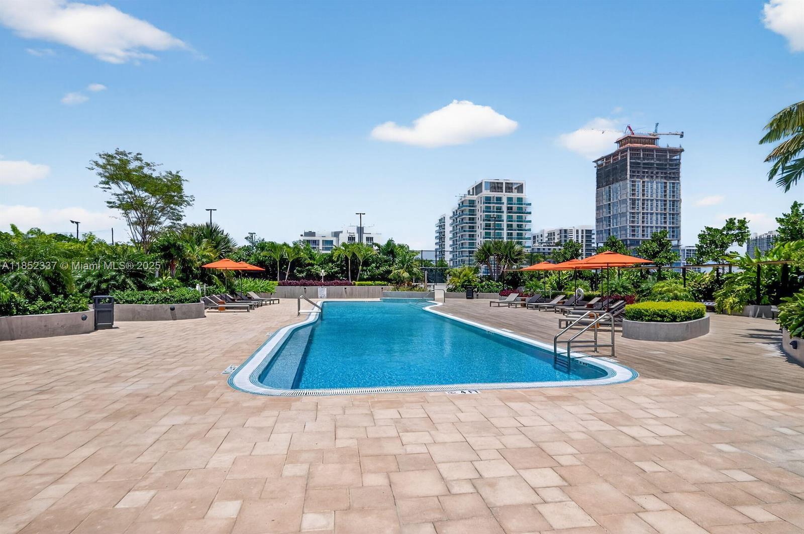 ARIA RESERVE - Residential