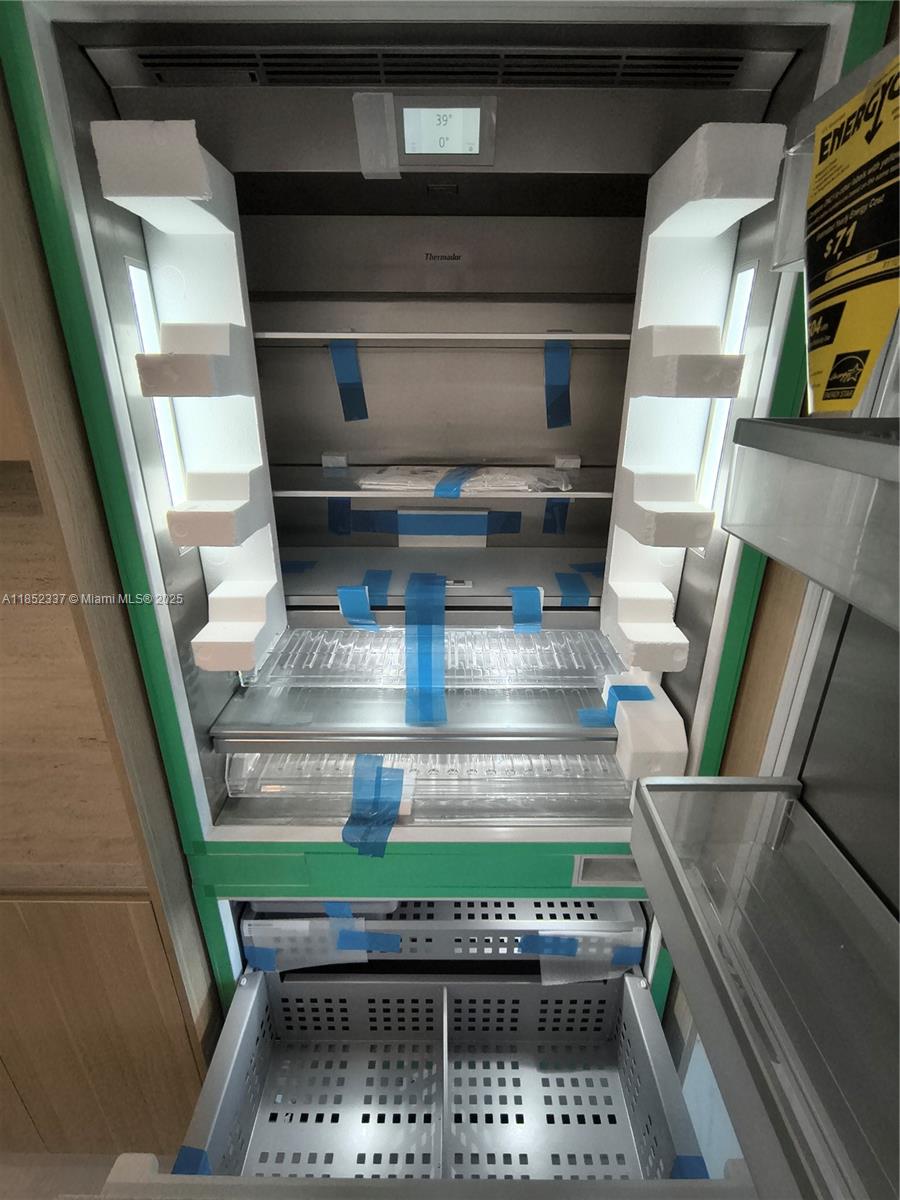 ARIA RESERVE - Residential