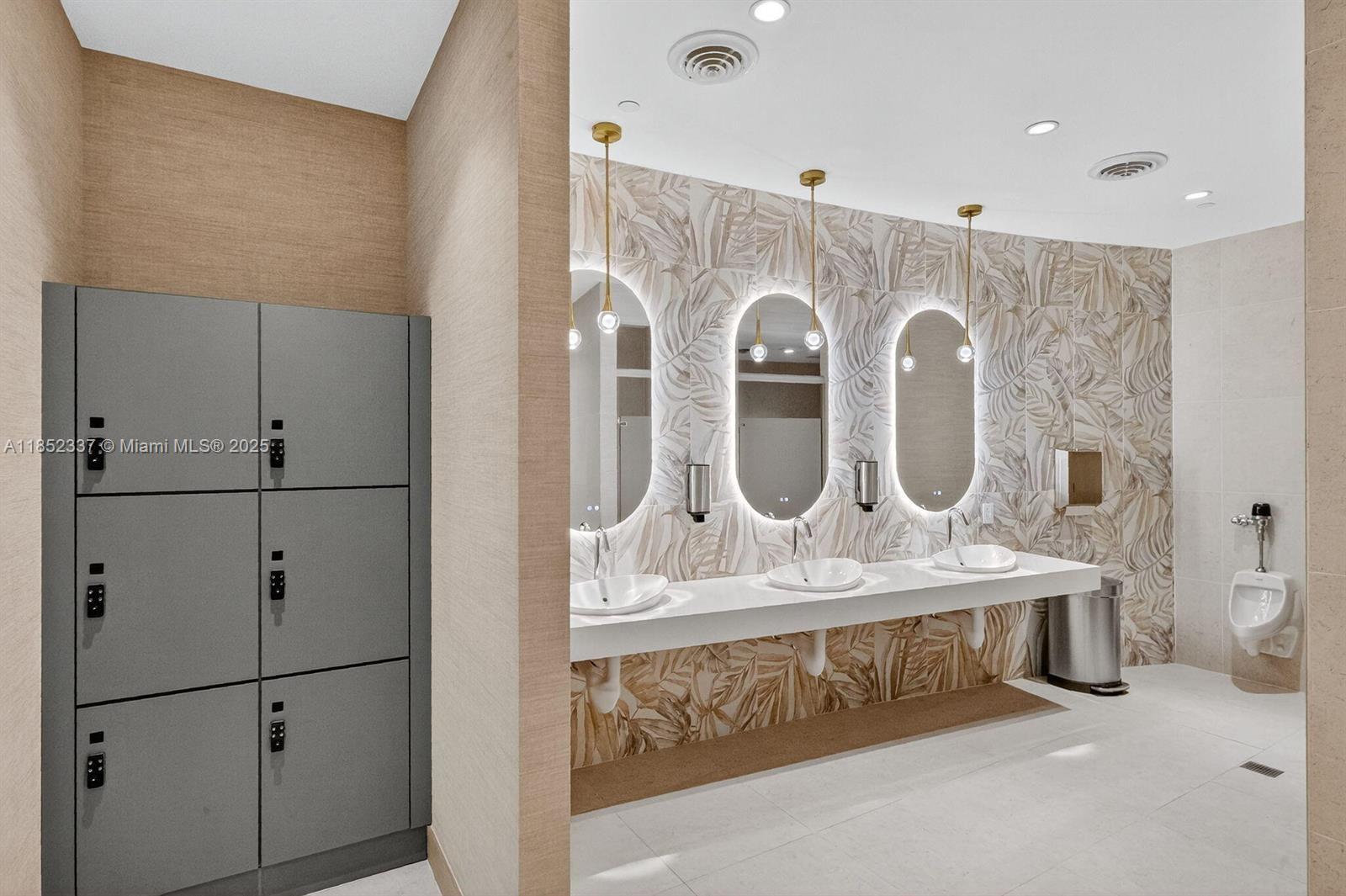 ARIA RESERVE - Residential