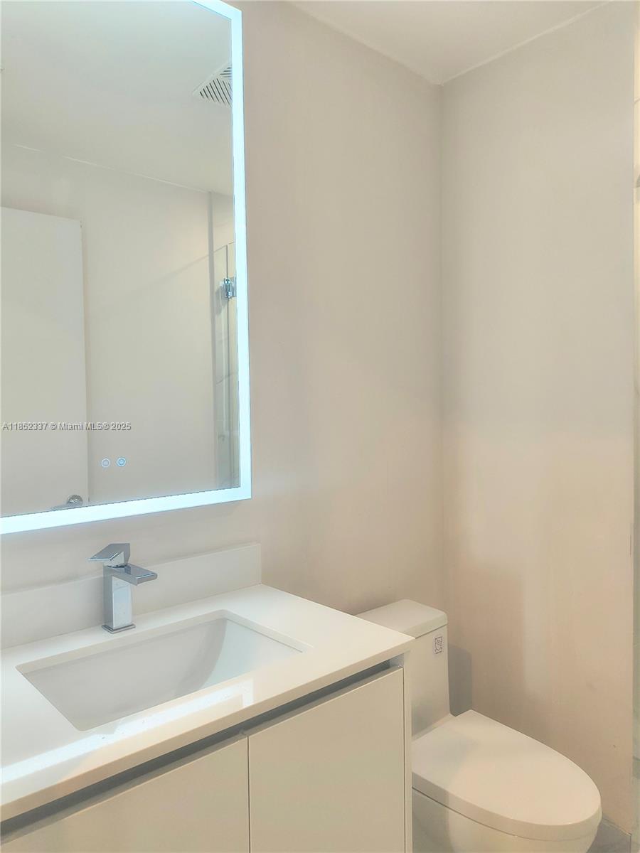 ARIA RESERVE - Residential